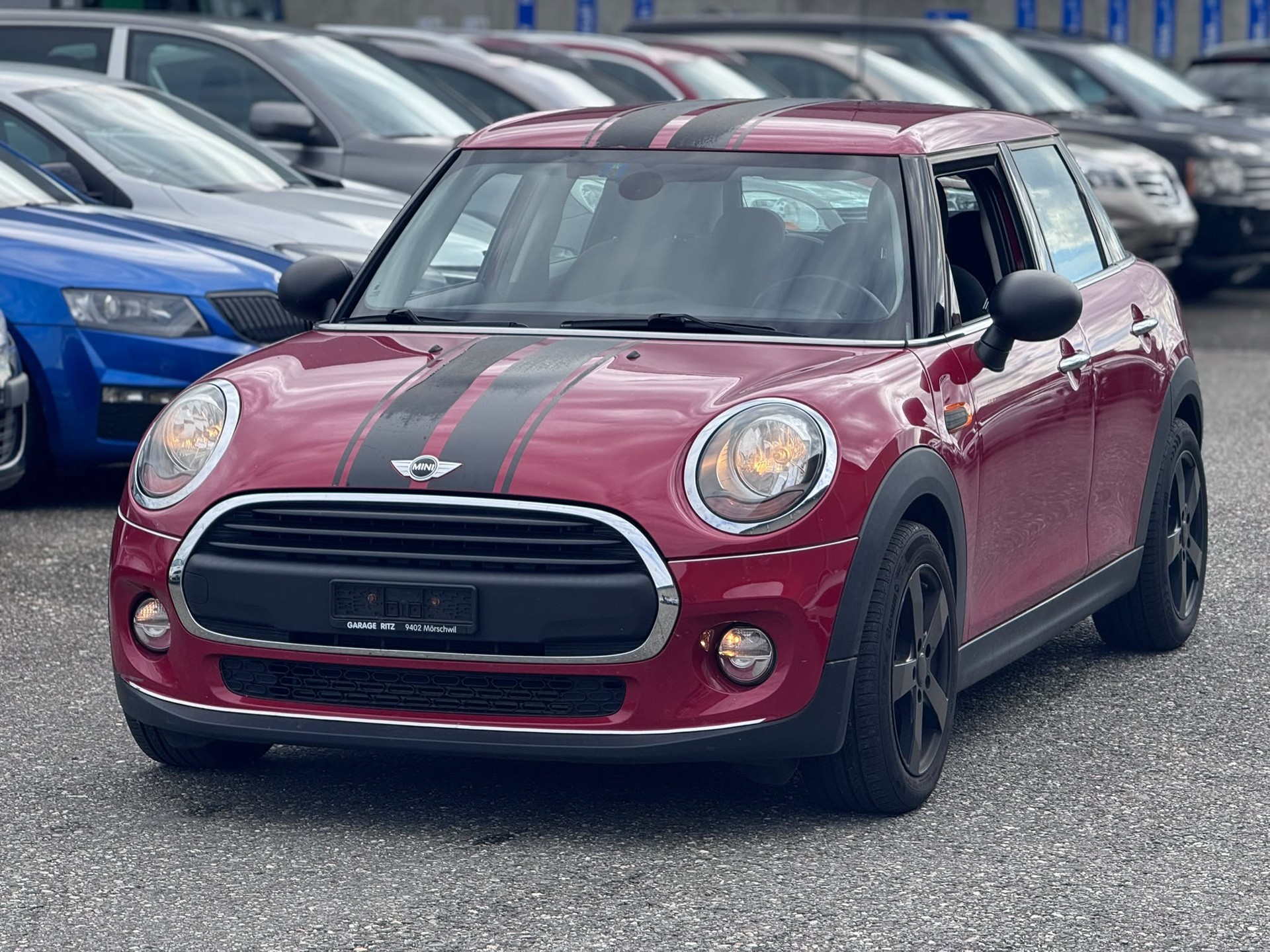 MINI One Classic Edition-image-1