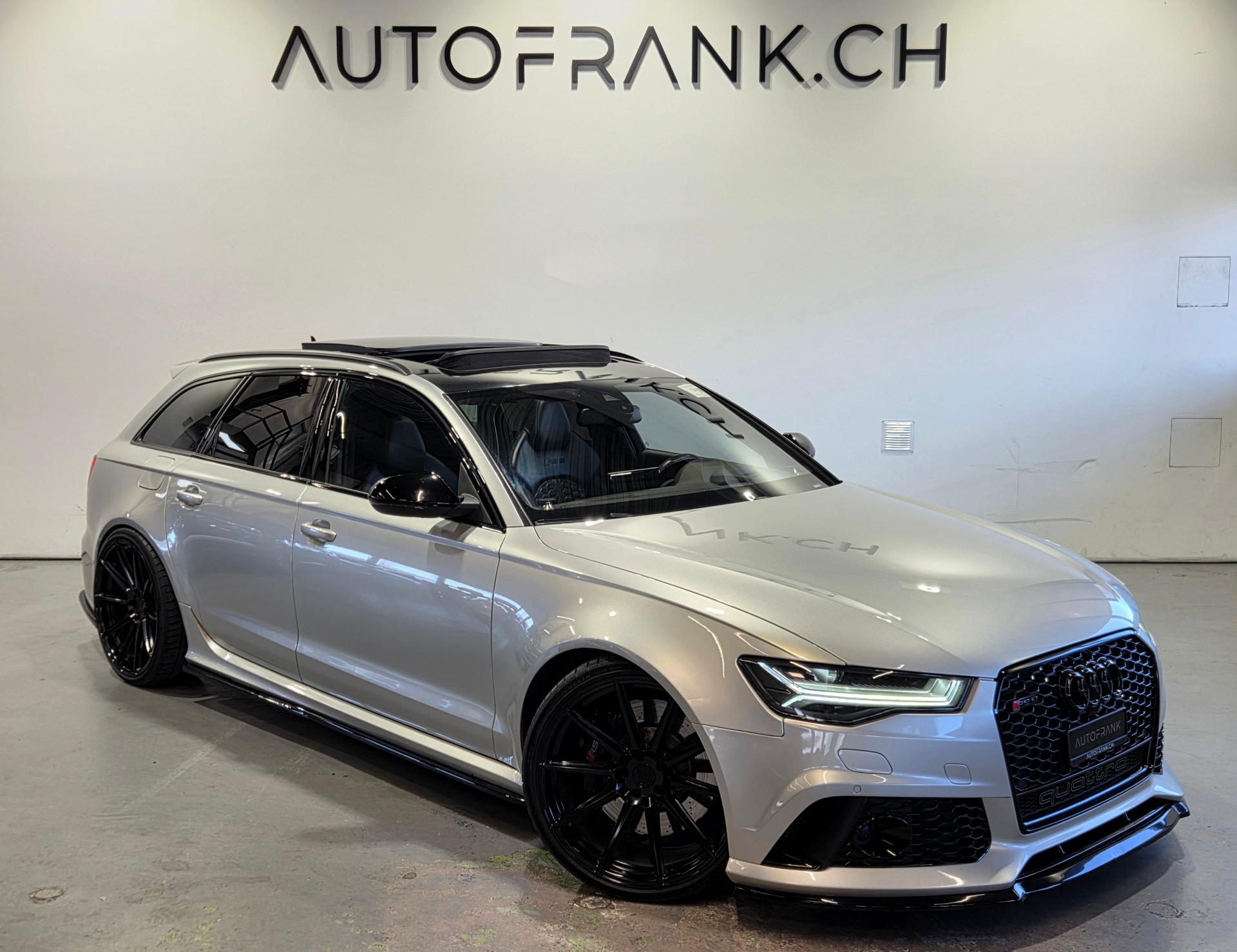AUDI RS6 Avant 4.0 V8 TFSI perform. qu. T-Tr.-image-8