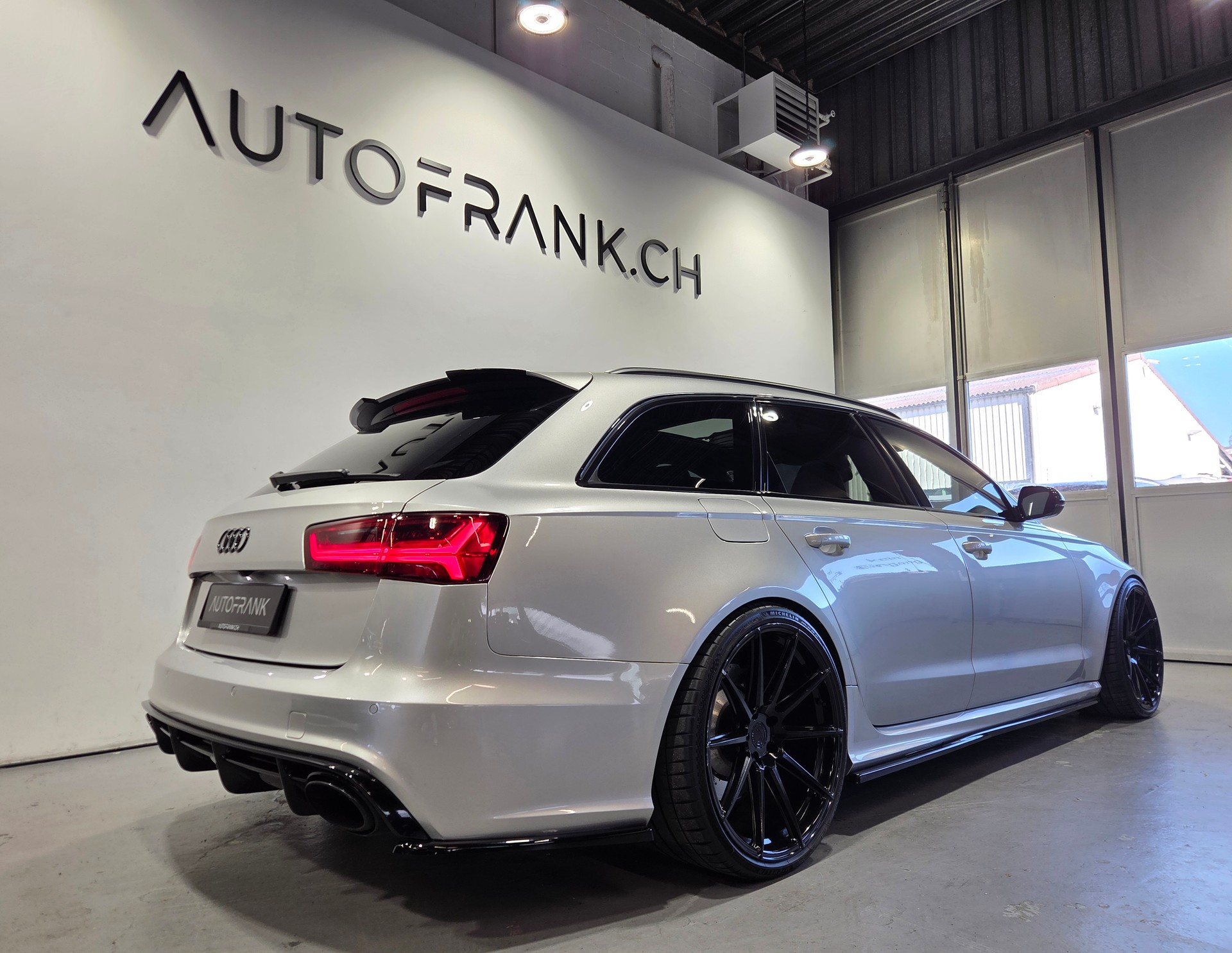 AUDI RS6 Avant 4.0 V8 TFSI perform. qu. T-Tr.-image-2