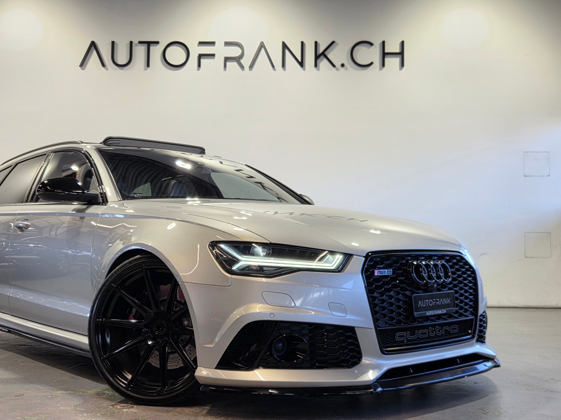 AUDI RS6 Avant 4.0 V8 TFSI perform. qu. T-Tr.-image-3
