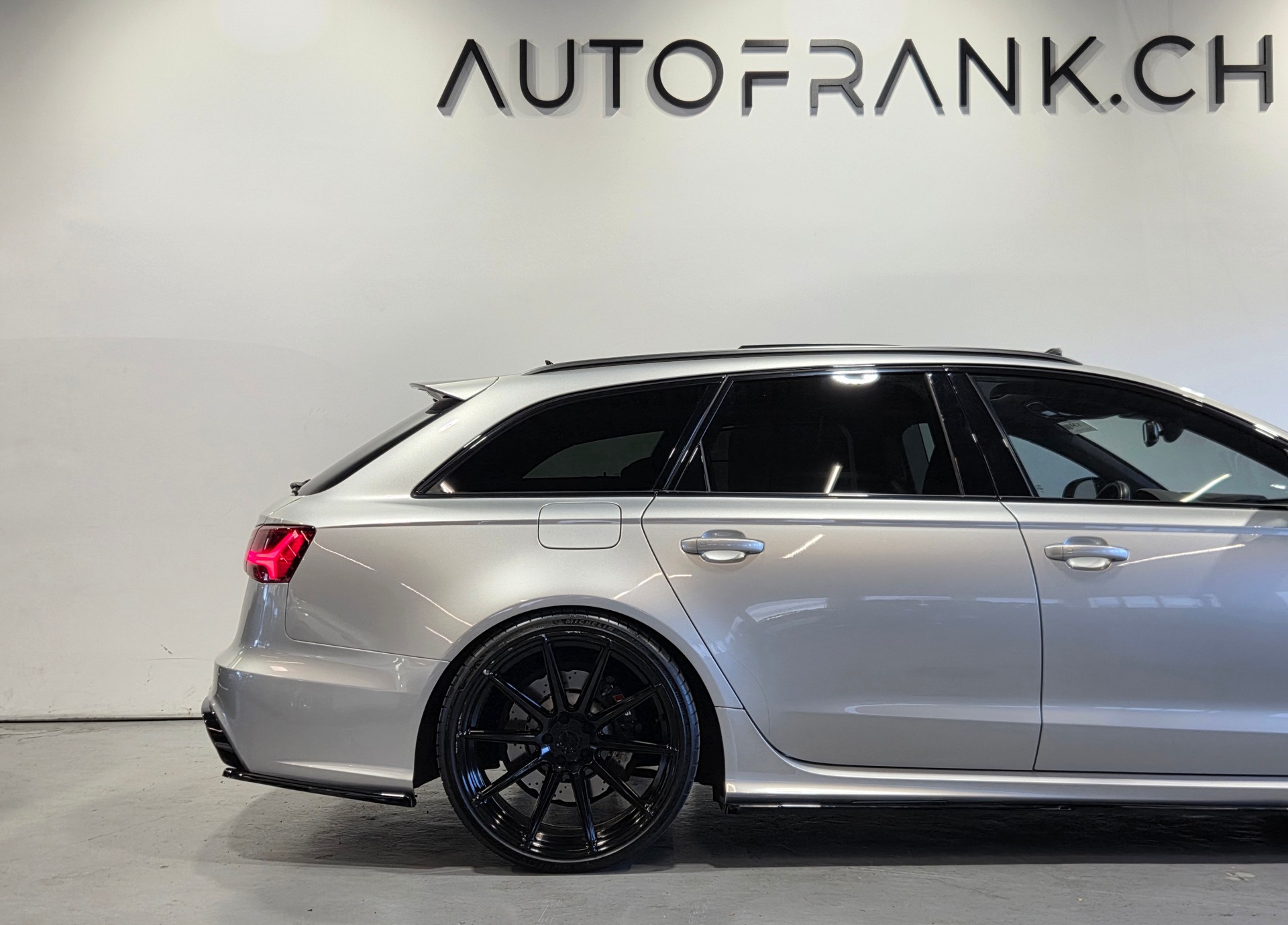 AUDI RS6 Avant 4.0 V8 TFSI perform. qu. T-Tr.-image-7