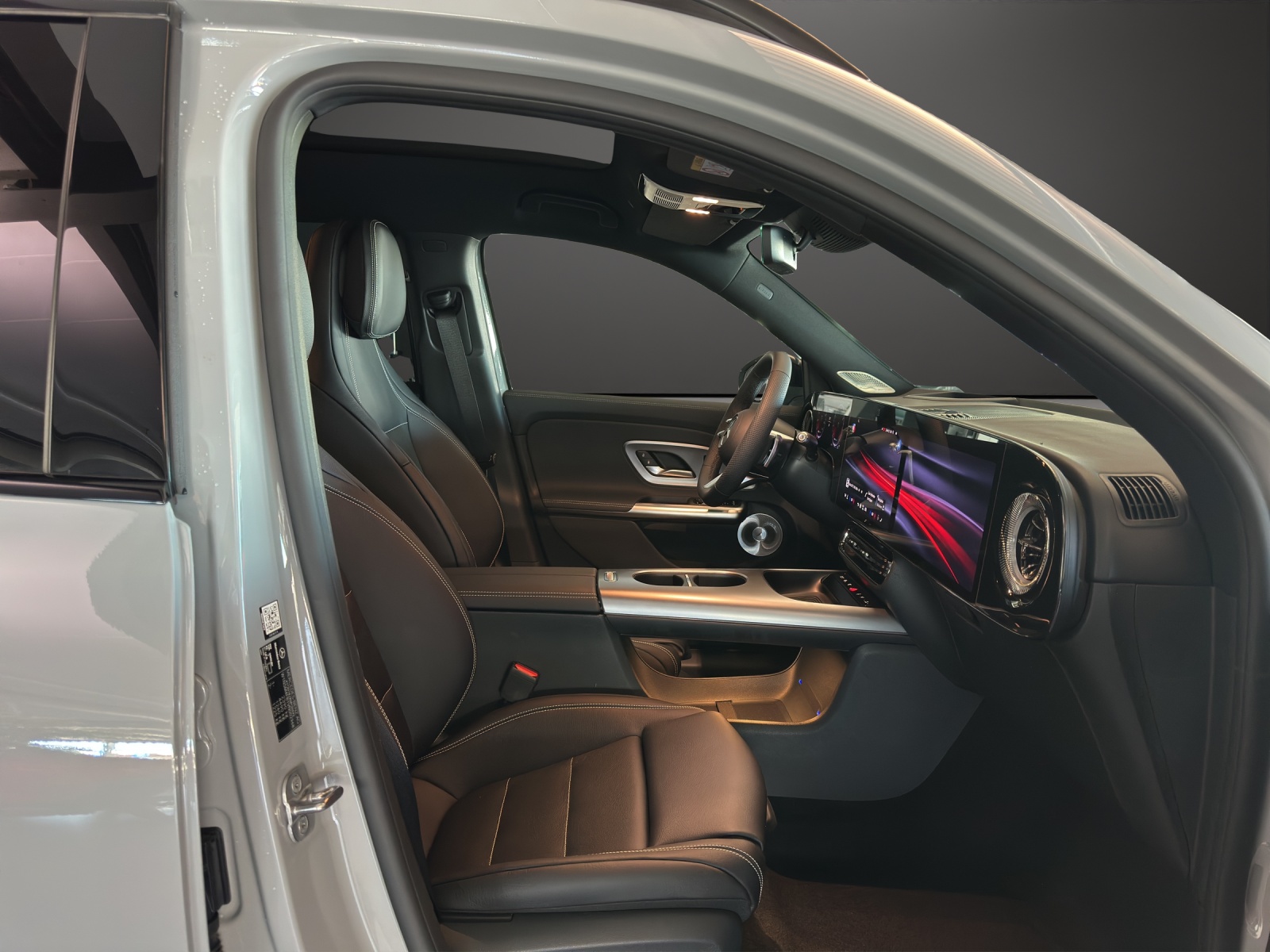 MERCEDES-BENZ GLB 200 4Matic 8G-Tronic-image-10