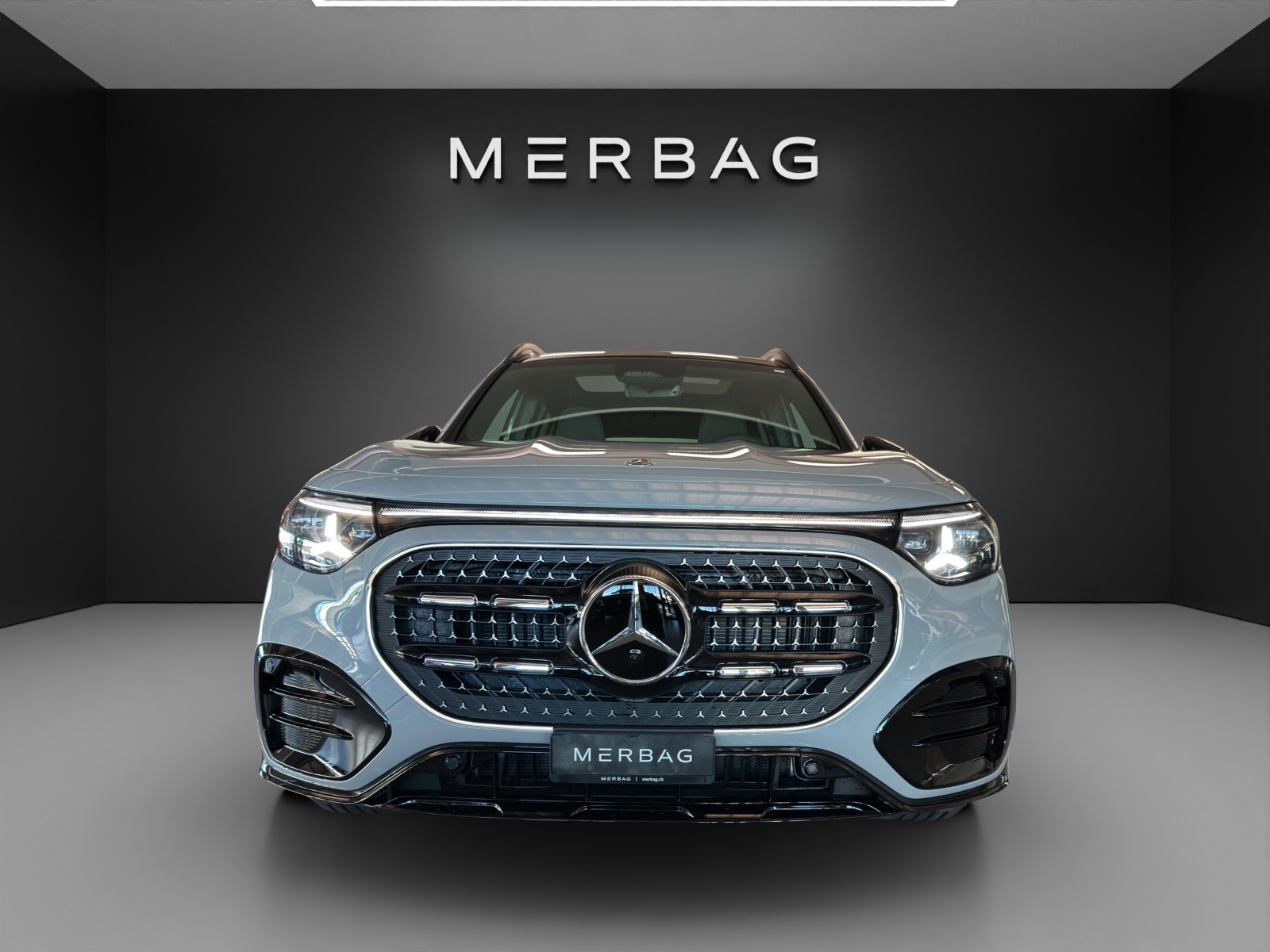 MERCEDES-BENZ GLB 200 4Matic 8G-Tronic-image-1