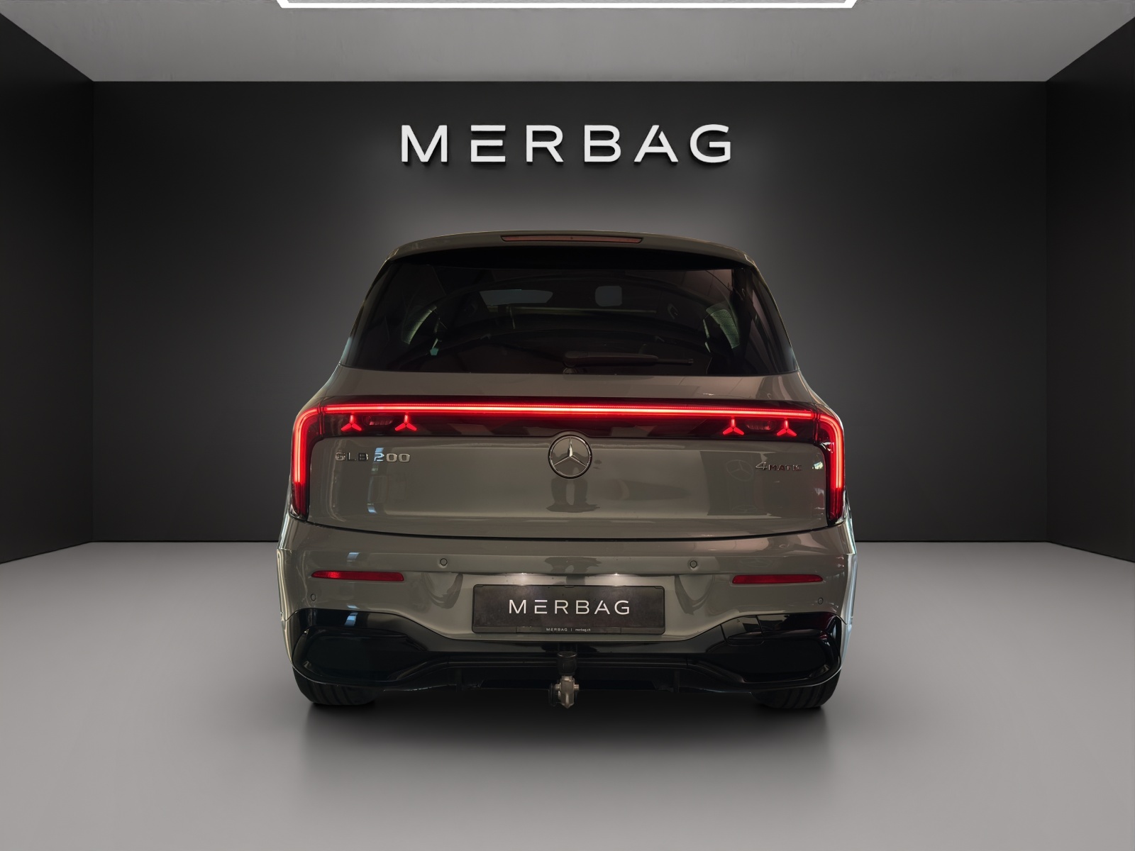 MERCEDES-BENZ GLB 200 4Matic 8G-Tronic-image-4
