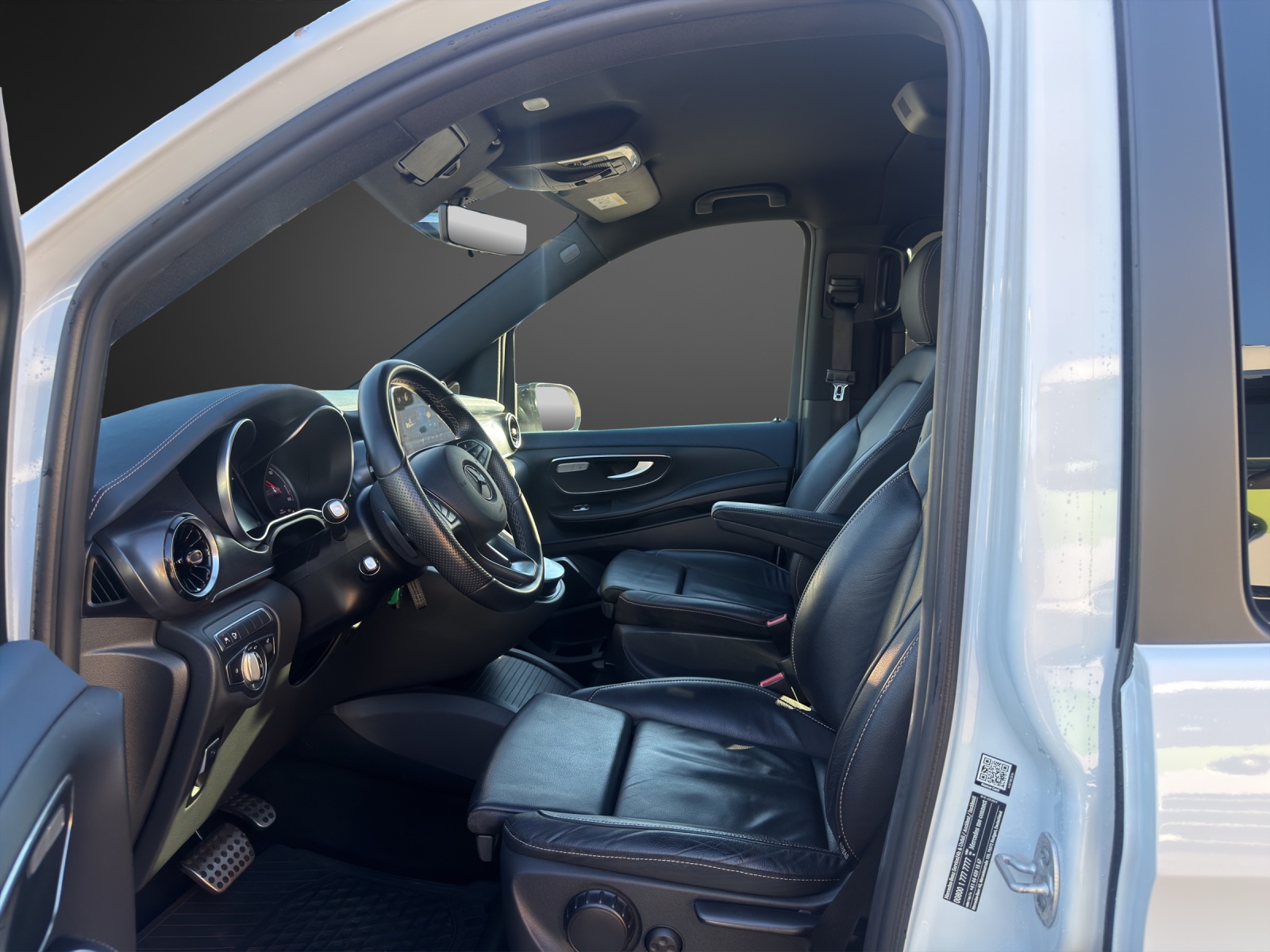 MERCEDES-BENZ EQV 300 Avantgarde lang-image-7