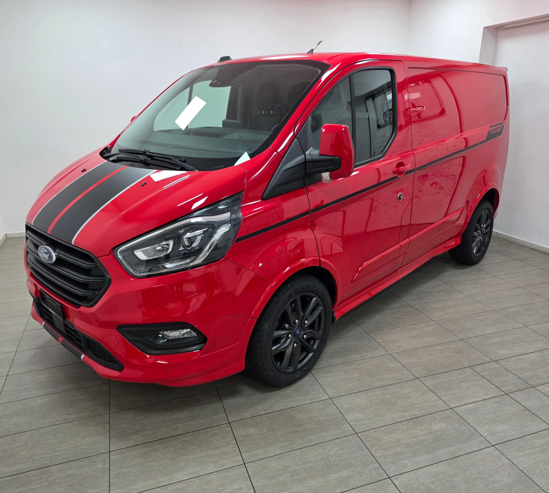 FORD Transit Custom Van 290 L1H1 Sport-image-8