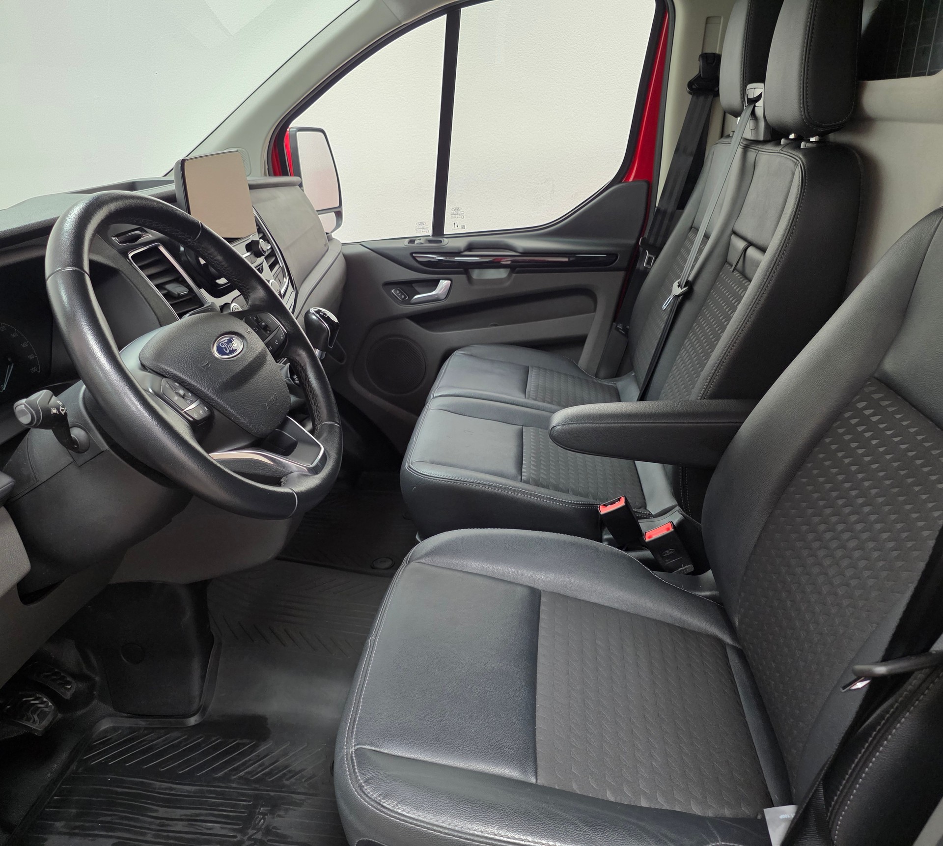 FORD Transit Custom Van 290 L1H1 Sport-image-15