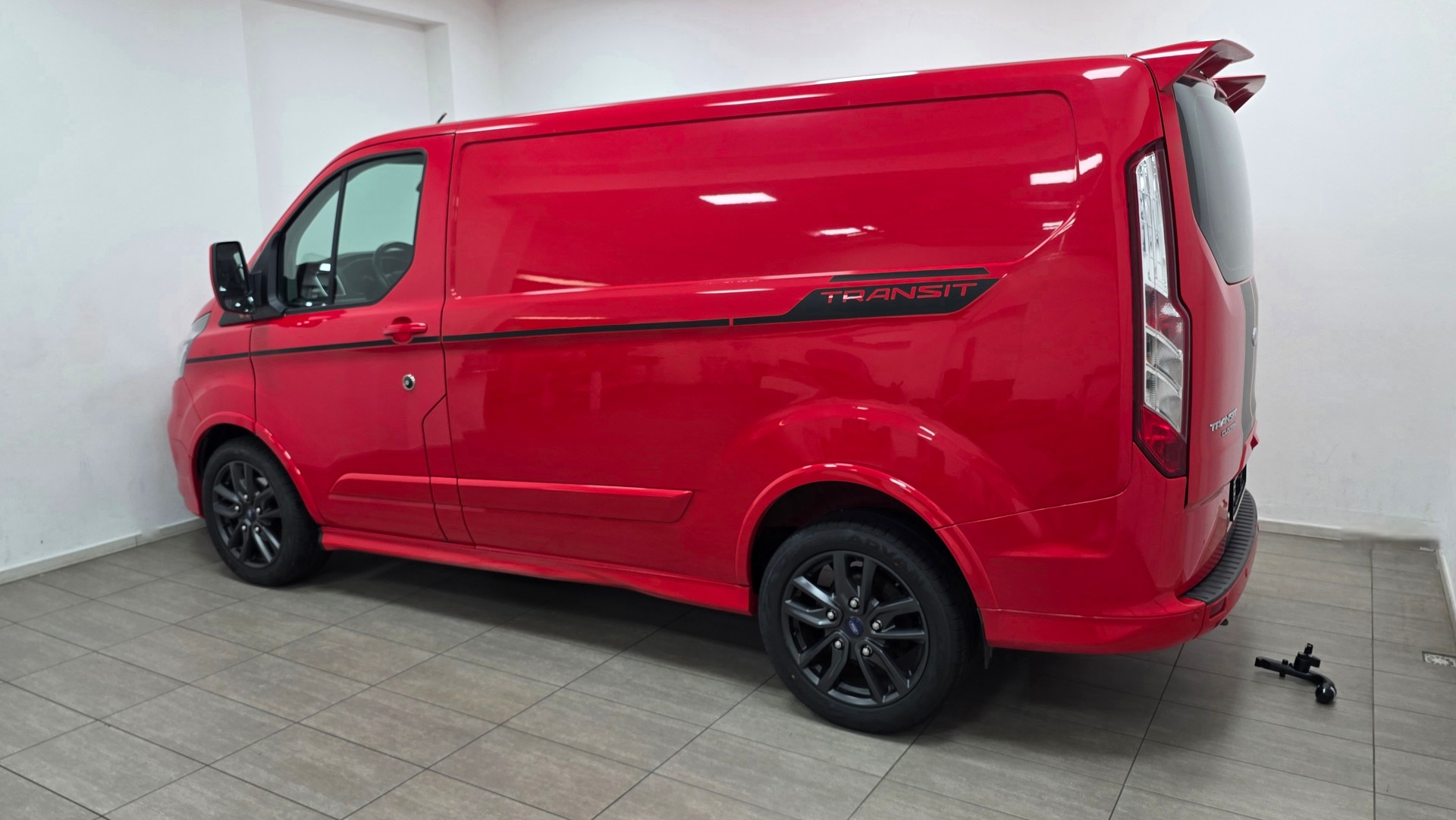 FORD Transit Custom Van 290 L1H1 Sport-image-6