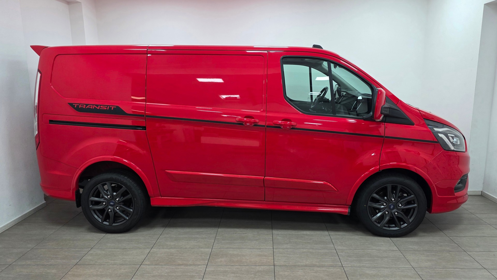 FORD Transit Custom Van 290 L1H1 Sport-image-2
