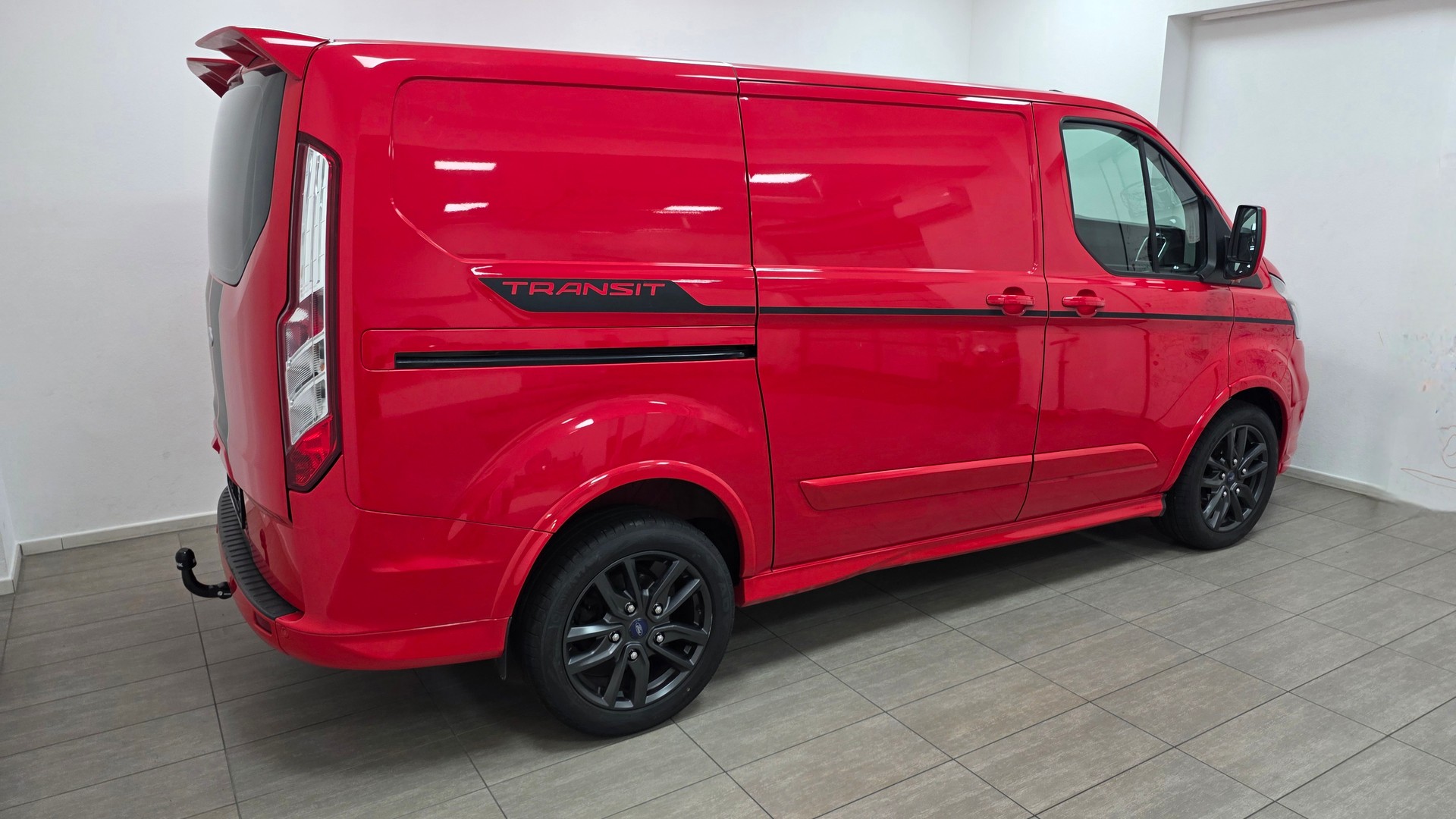 FORD Transit Custom Van 290 L1H1 Sport-image-3