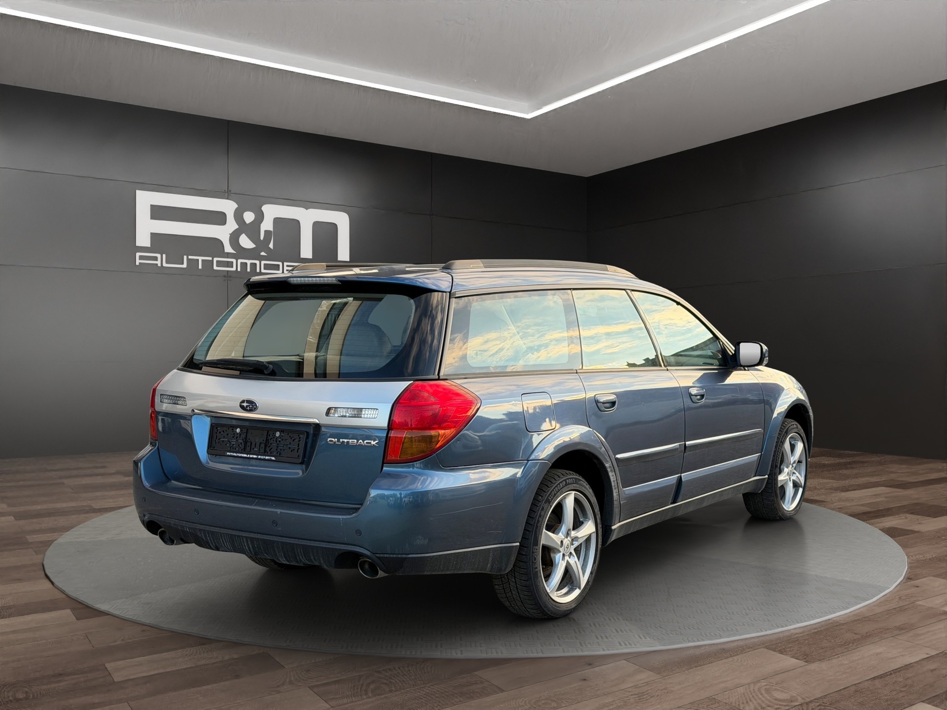 SUBARU Outback 3.0R AWD H6 Automatic-image-3