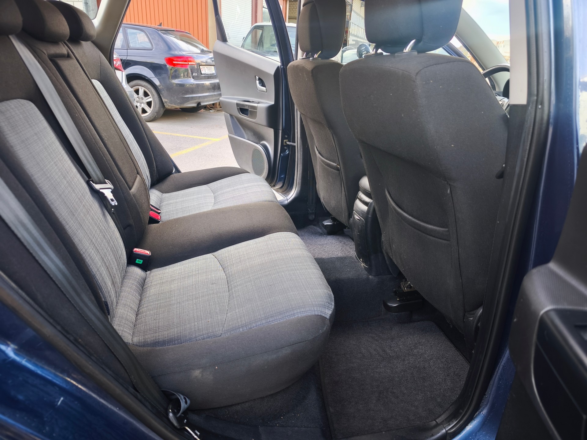 KIA Cee'd Sporty Wagon 1.6 16V Trend-image-7