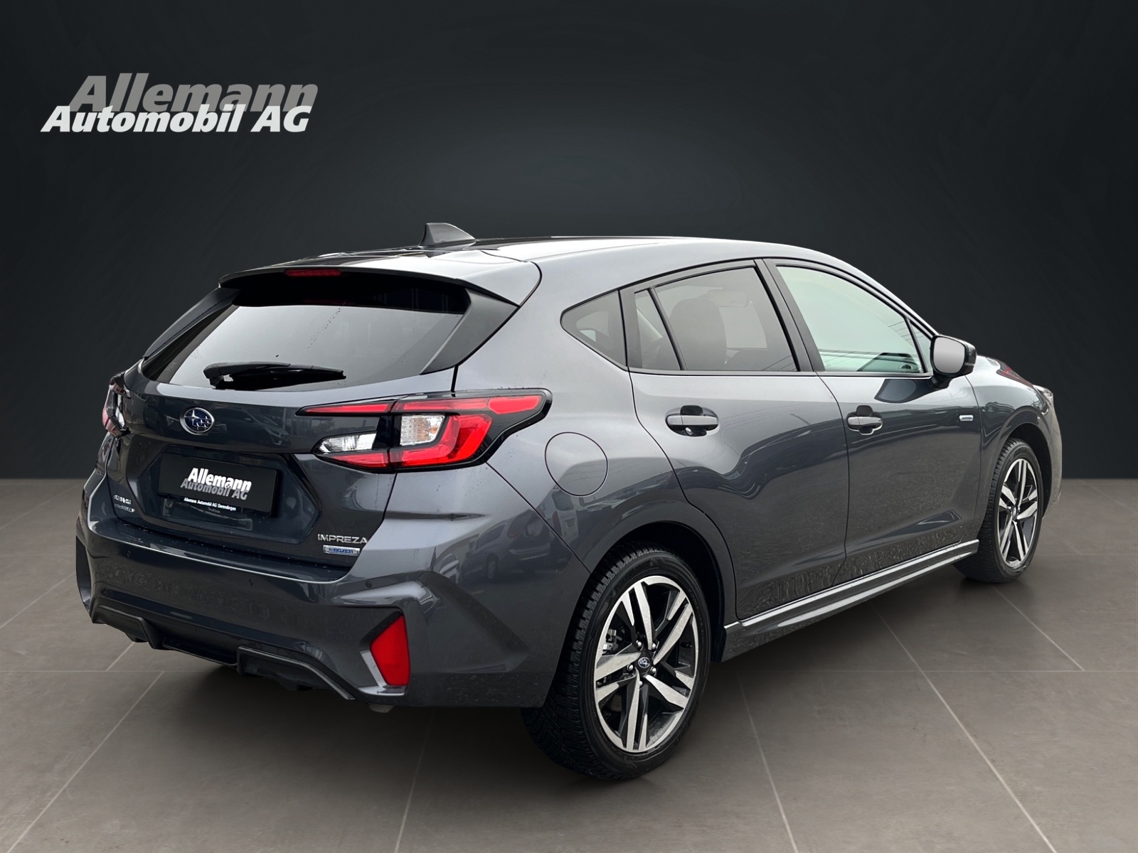 SUBARU Impreza 2.0i e-Boxer Swiss Plus-image-5
