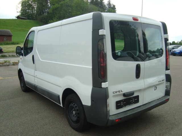 OPEL Vivaro 1.9 CDTI 2.7t-image-2