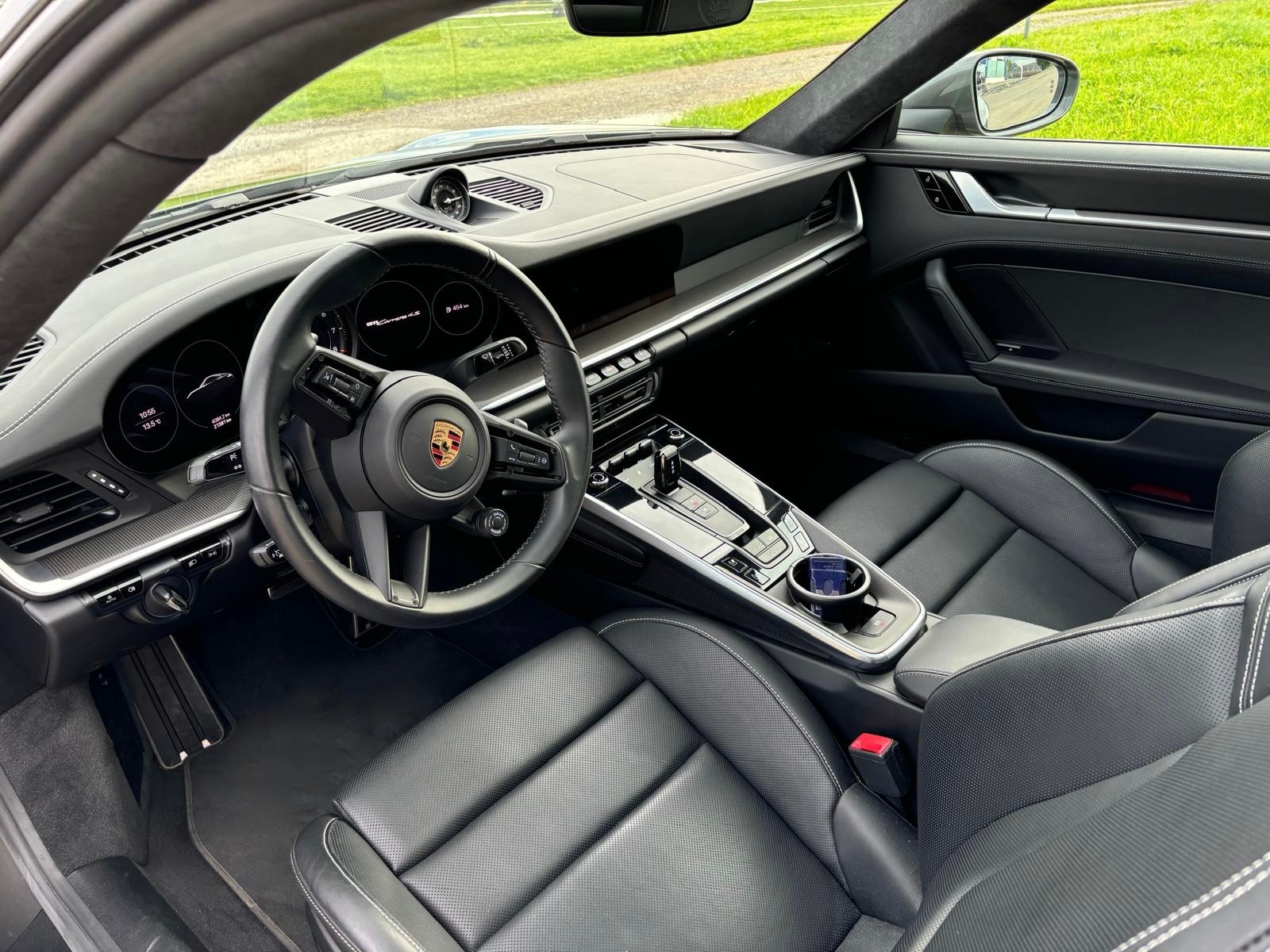 PORSCHE 911 Carrera 4S PDK-image-3