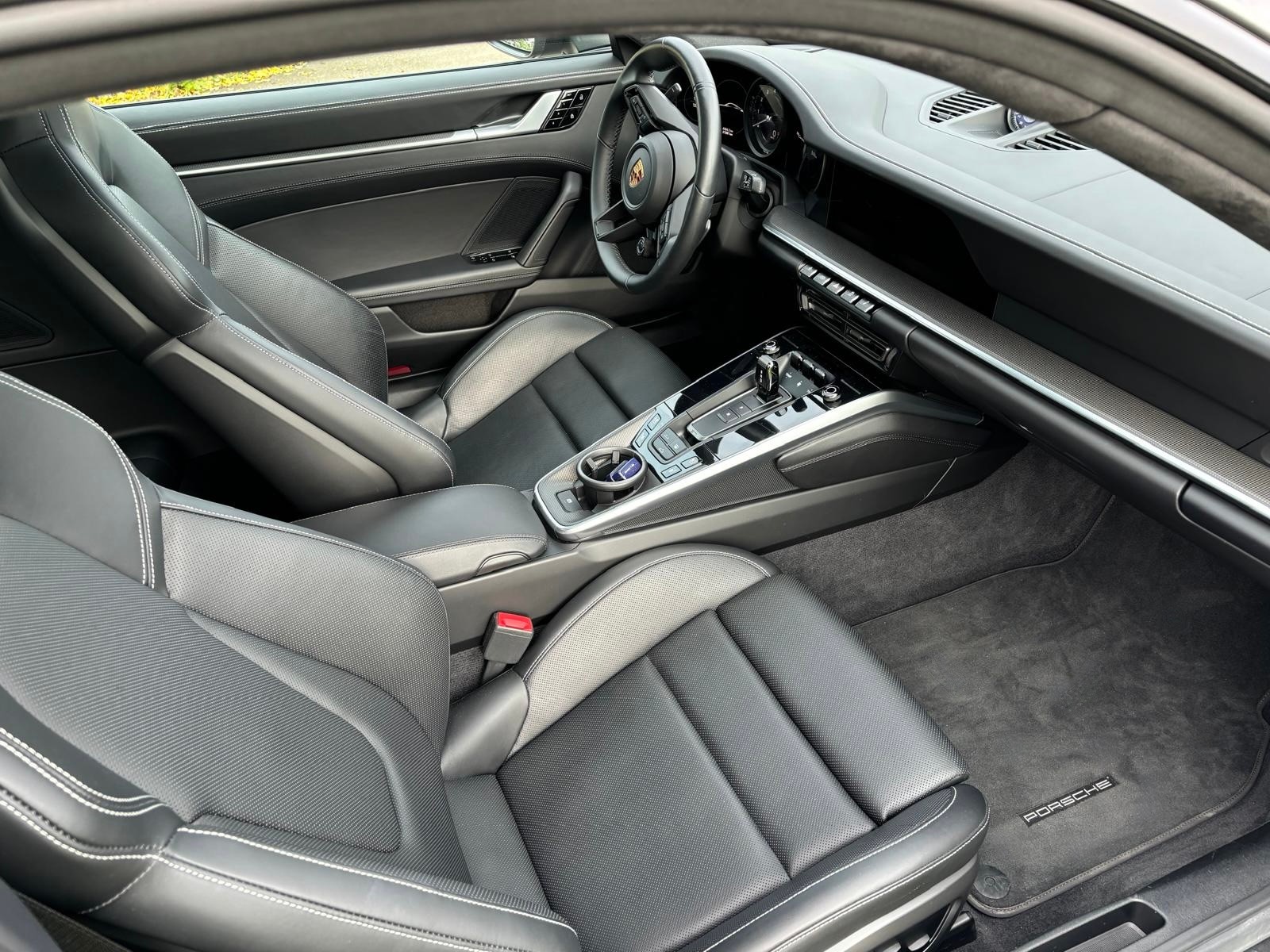 PORSCHE 911 Carrera 4S PDK-image-4
