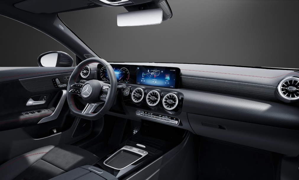 MERCEDES-BENZ CLA Shooting Brake 200 7G-DCT-image-7