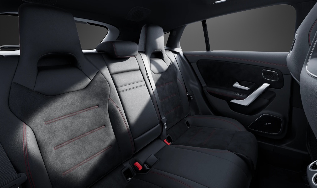 MERCEDES-BENZ CLA Shooting Brake 200 7G-DCT-image-6