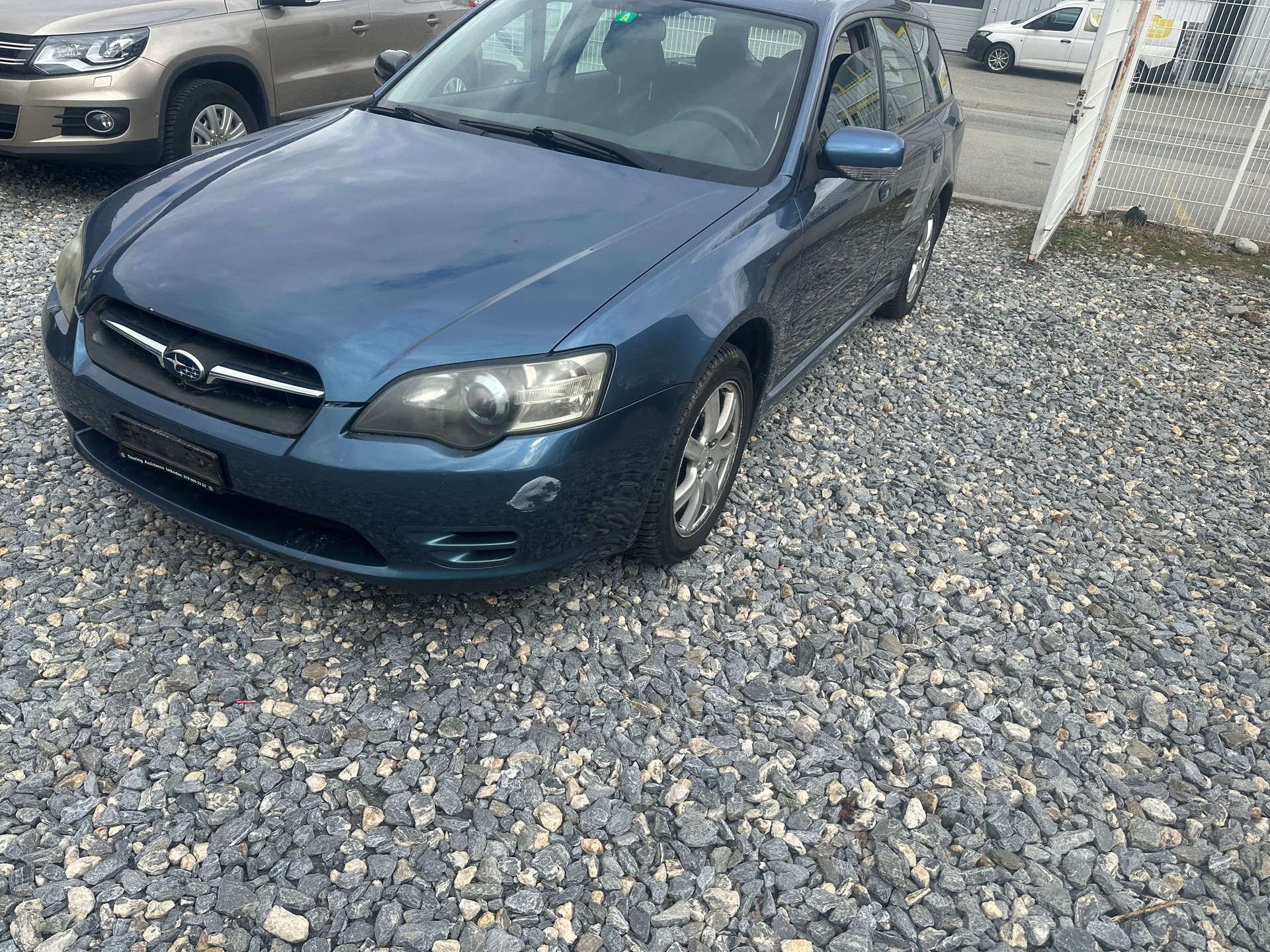 SUBARU Legacy 2.0i AWD Swiss-image-9