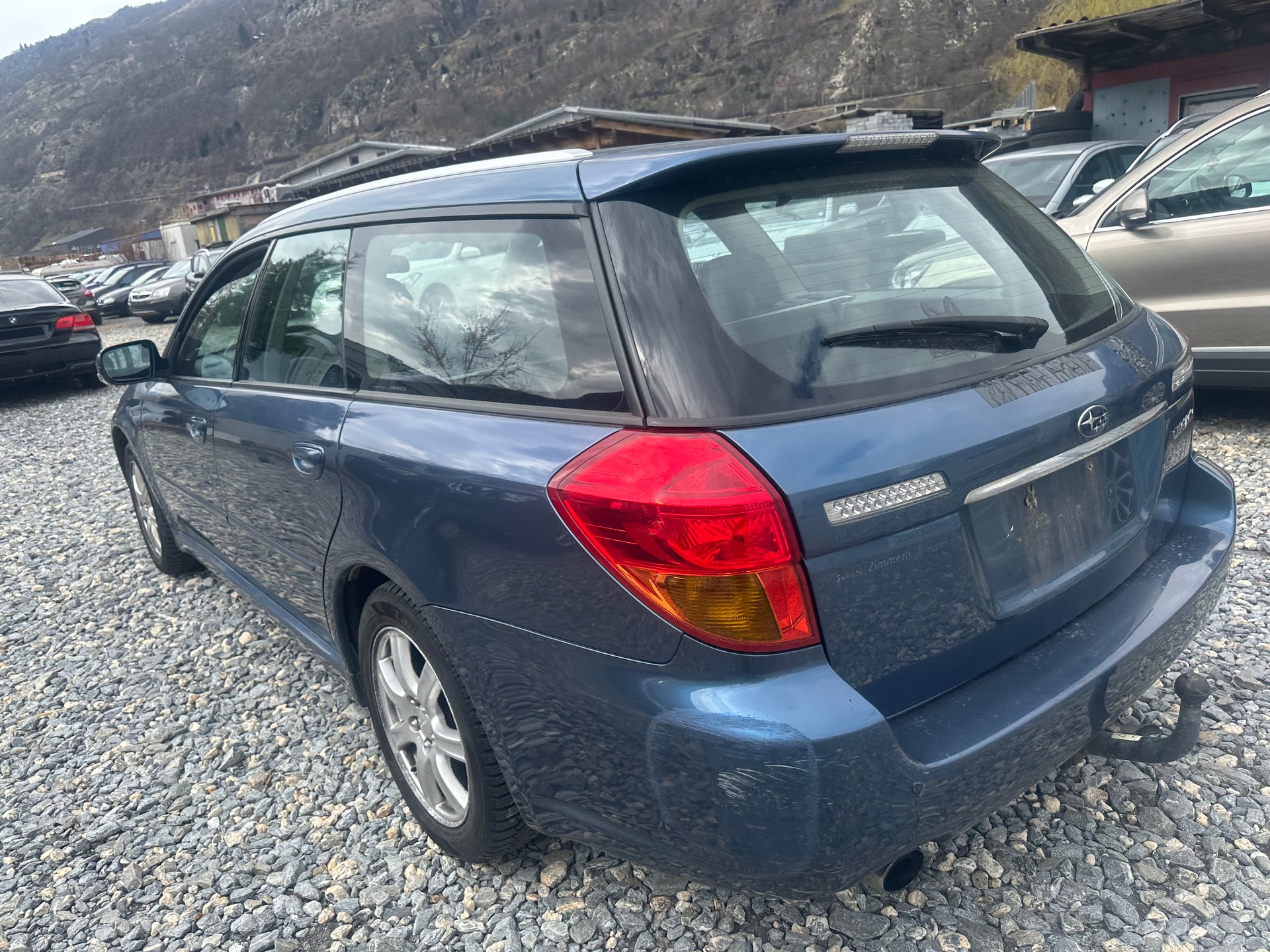 SUBARU Legacy 2.0i AWD Swiss-image-6