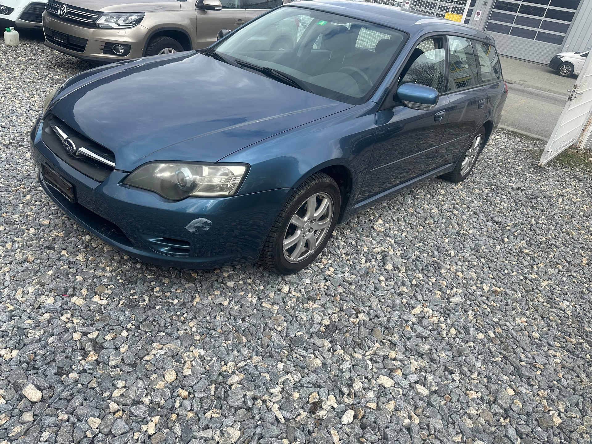 SUBARU Legacy 2.0i AWD Swiss