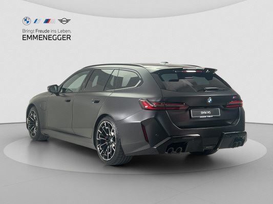 BMW M5 xDrive Touring-image-2