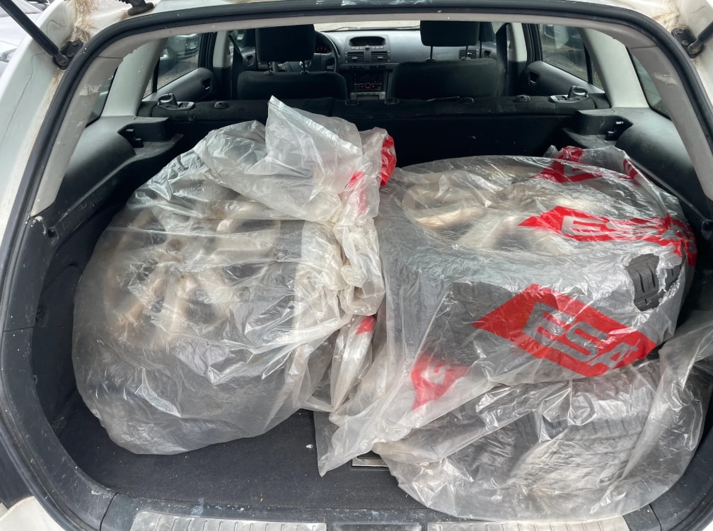 TOYOTA Avensis 2.0 D4 VVT-i Linea Sol Sportswagon-image-5