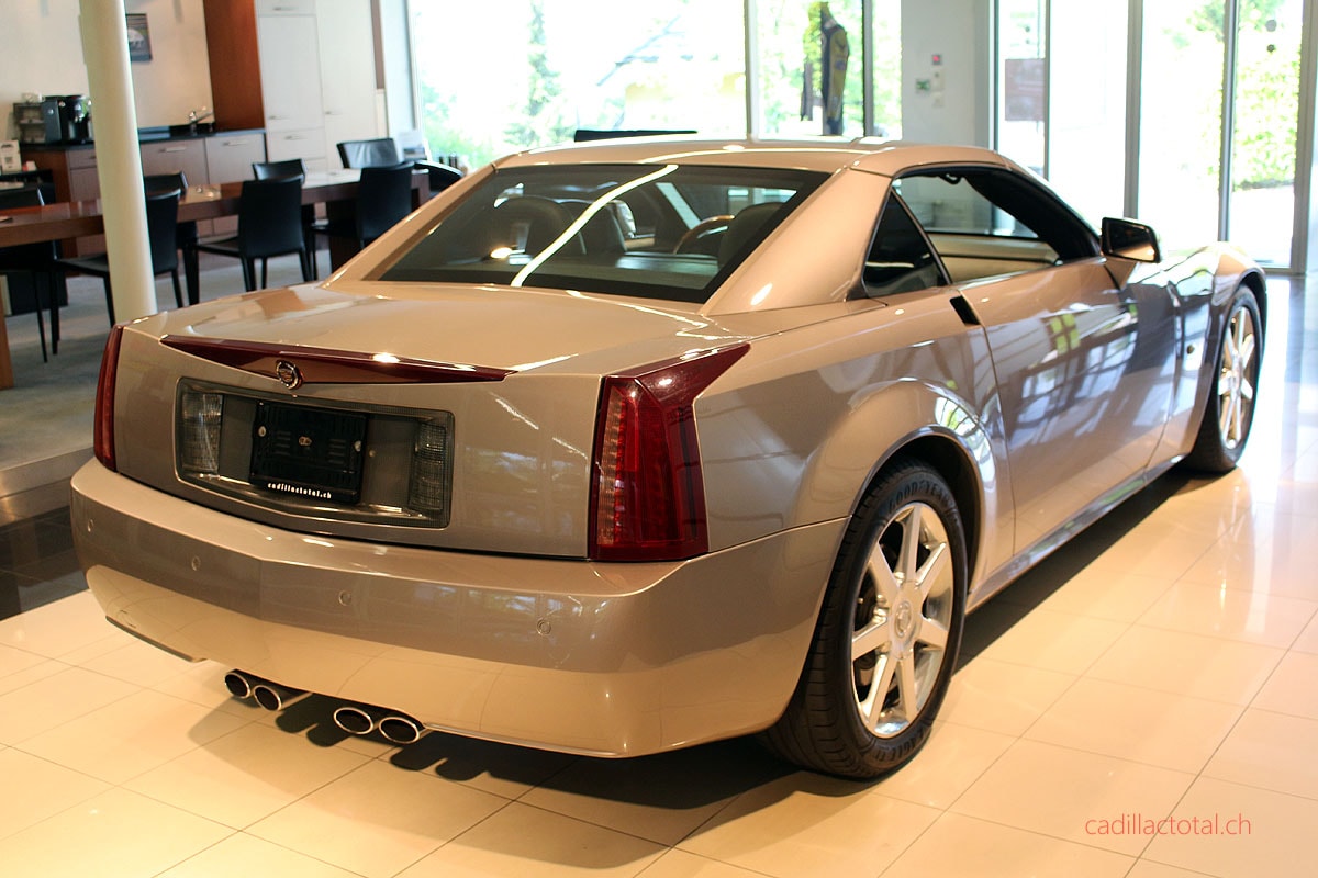 CADILLAC XLR 4.6 V8-image-15