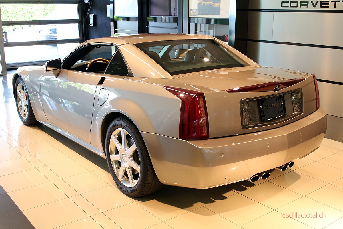 CADILLAC XLR 4.6 V8-image-14