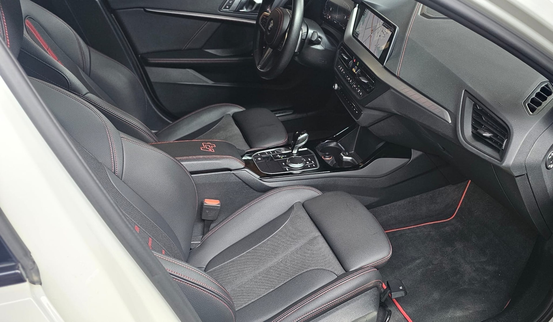BMW 128ti M-Sport Steptronic-image-8