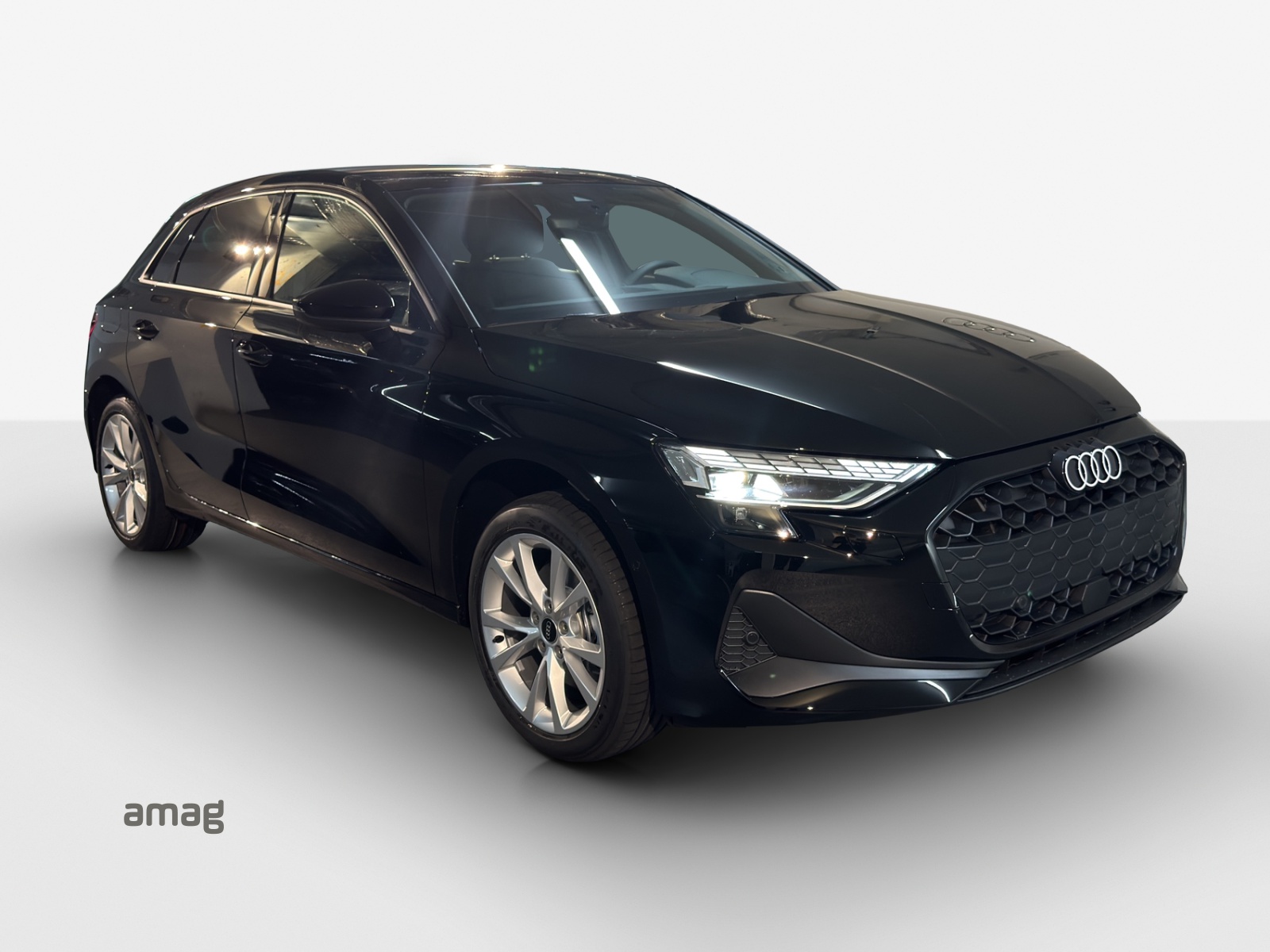 AUDI A3 Sportback 40 TFSI e Attraction S-tronic-image-5