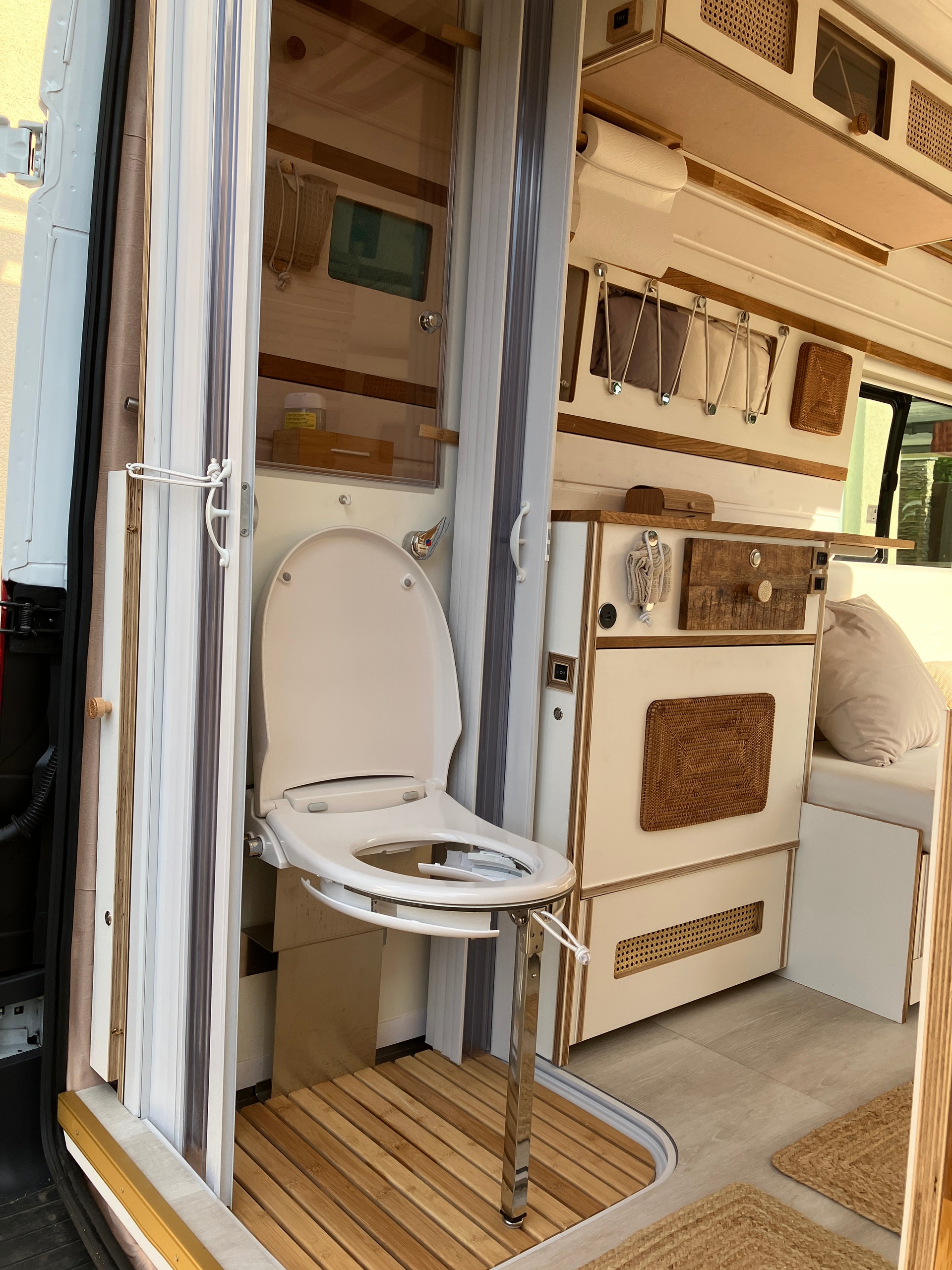FORD Transit Van 350 L3/H3 - Mobile Tiny House-image-12