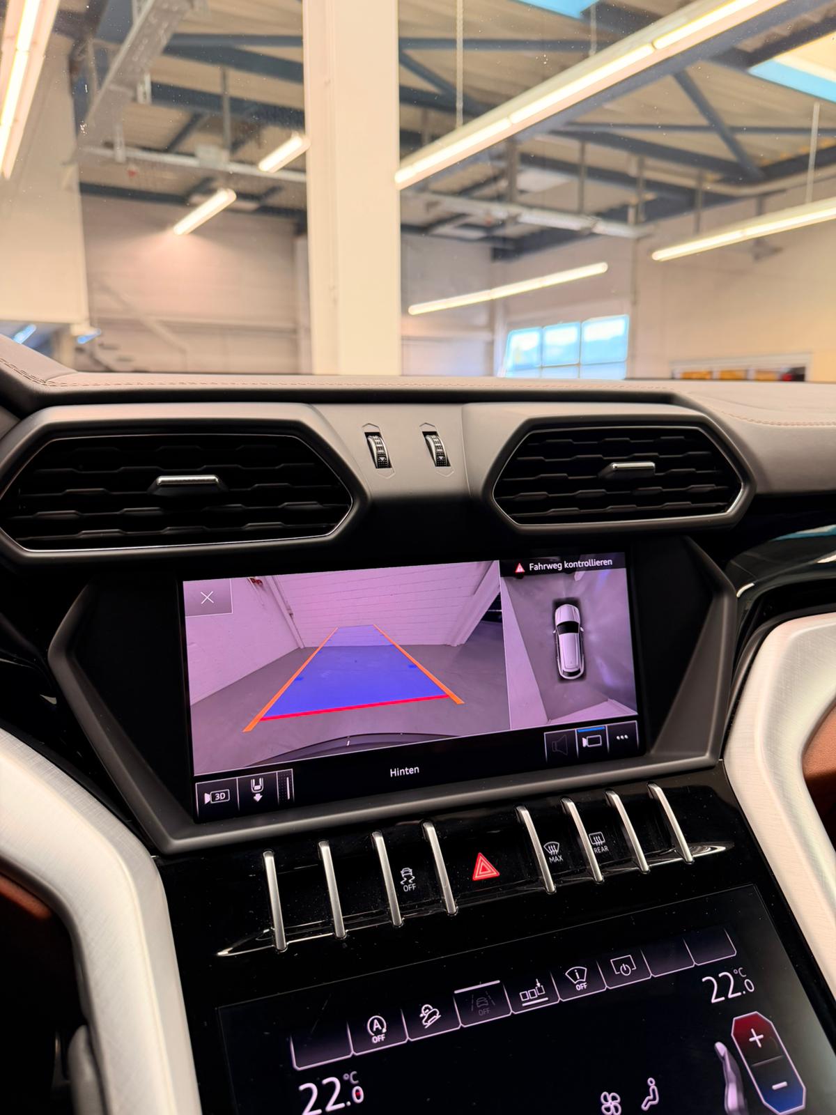 LAMBORGHINI Urus E-Gear Limited Blue Performance CH-Fahrzeug-image-16