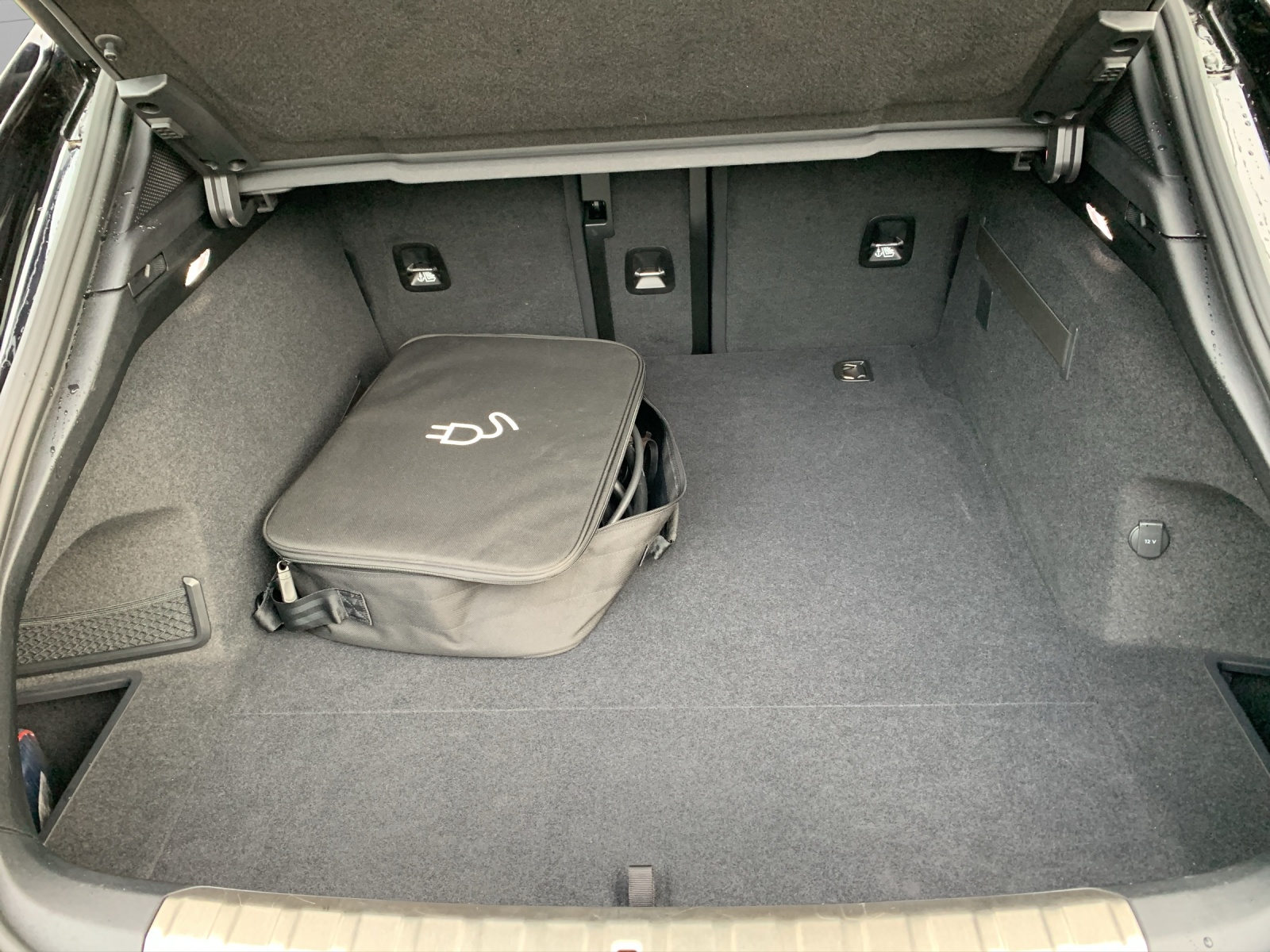 PORSCHE Taycan 4S Cross Turismo / 5 places-image-13