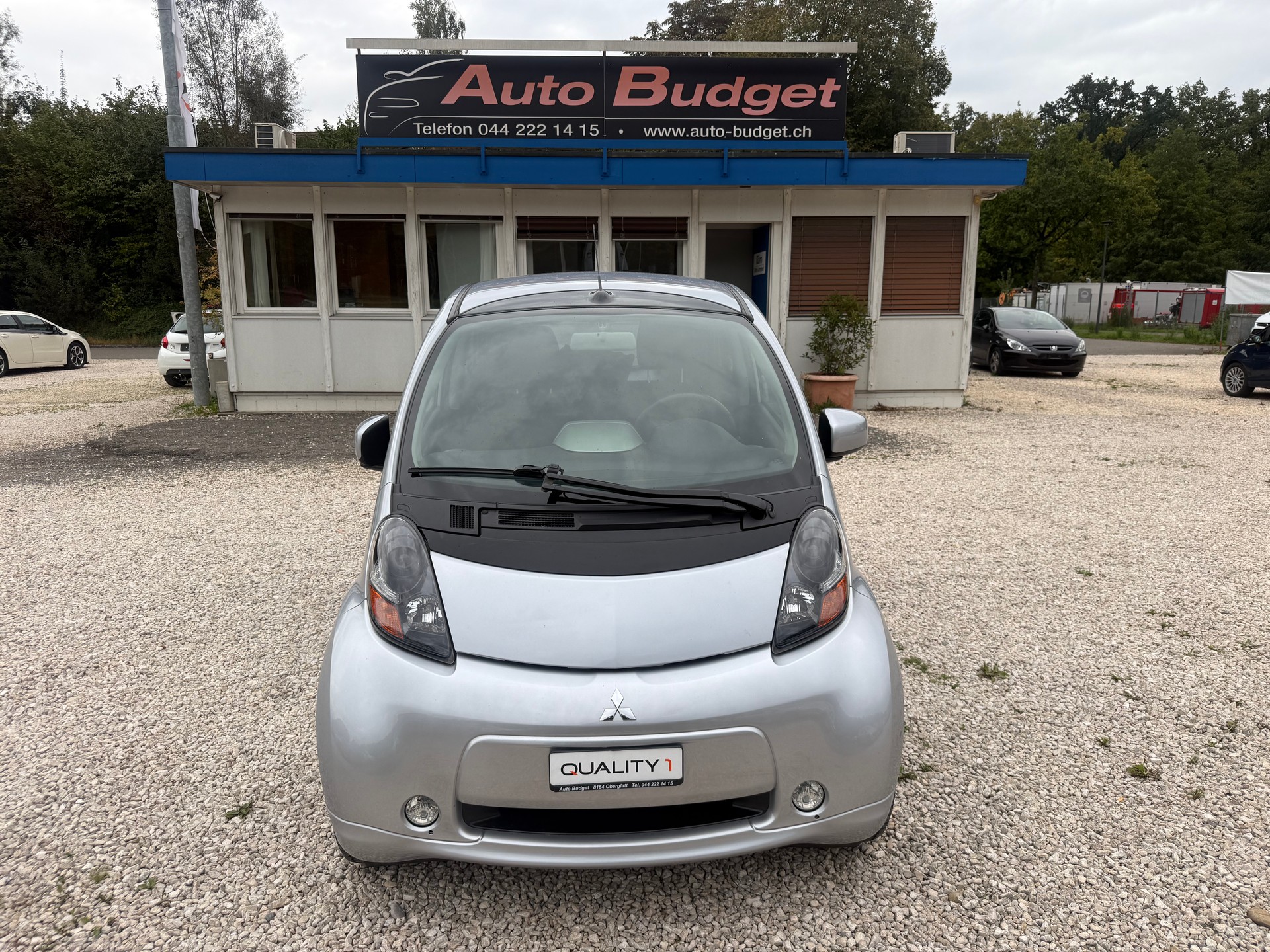 MITSUBISHI i MiEV