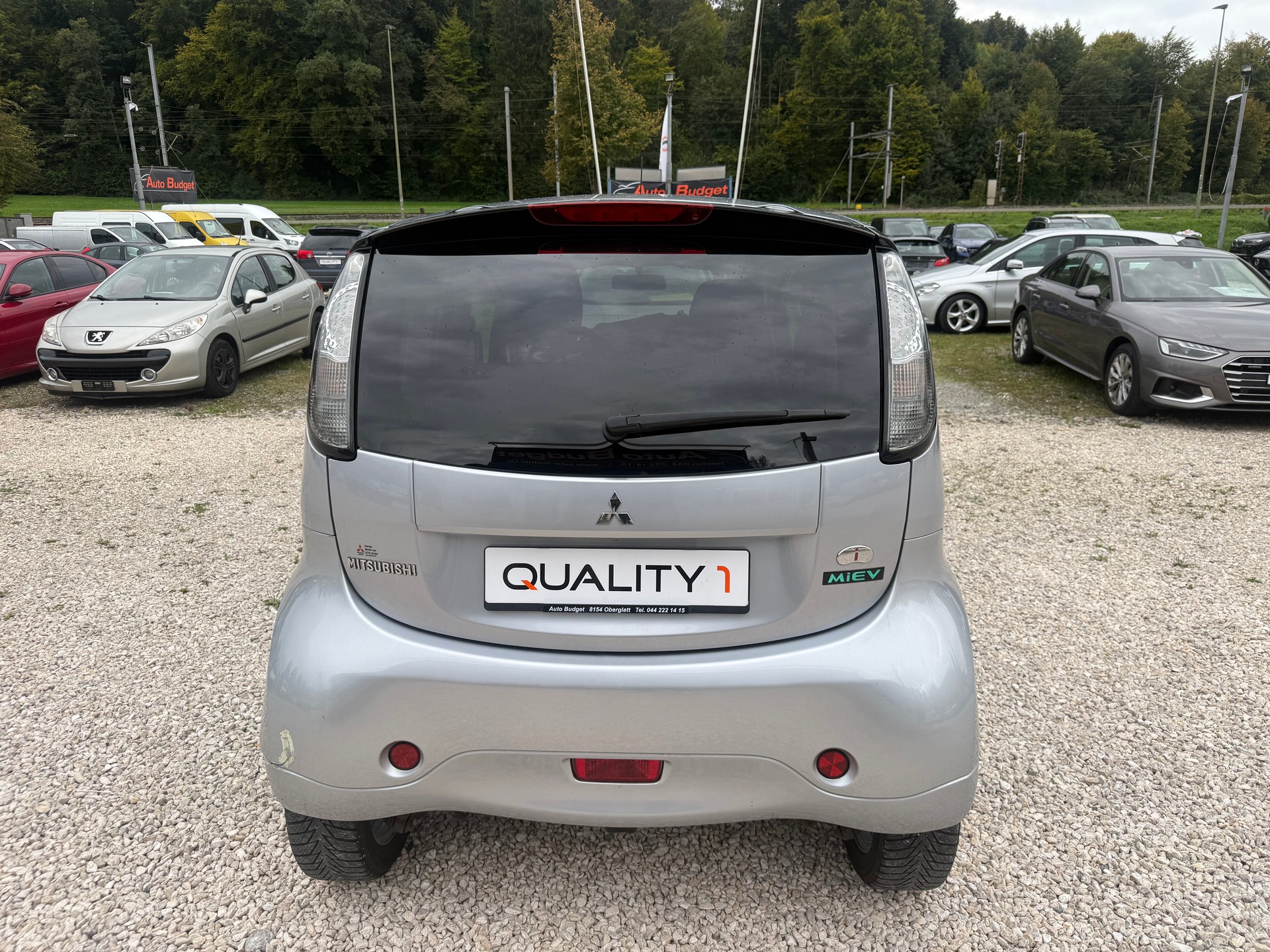 MITSUBISHI i MiEV-showroom-element-3