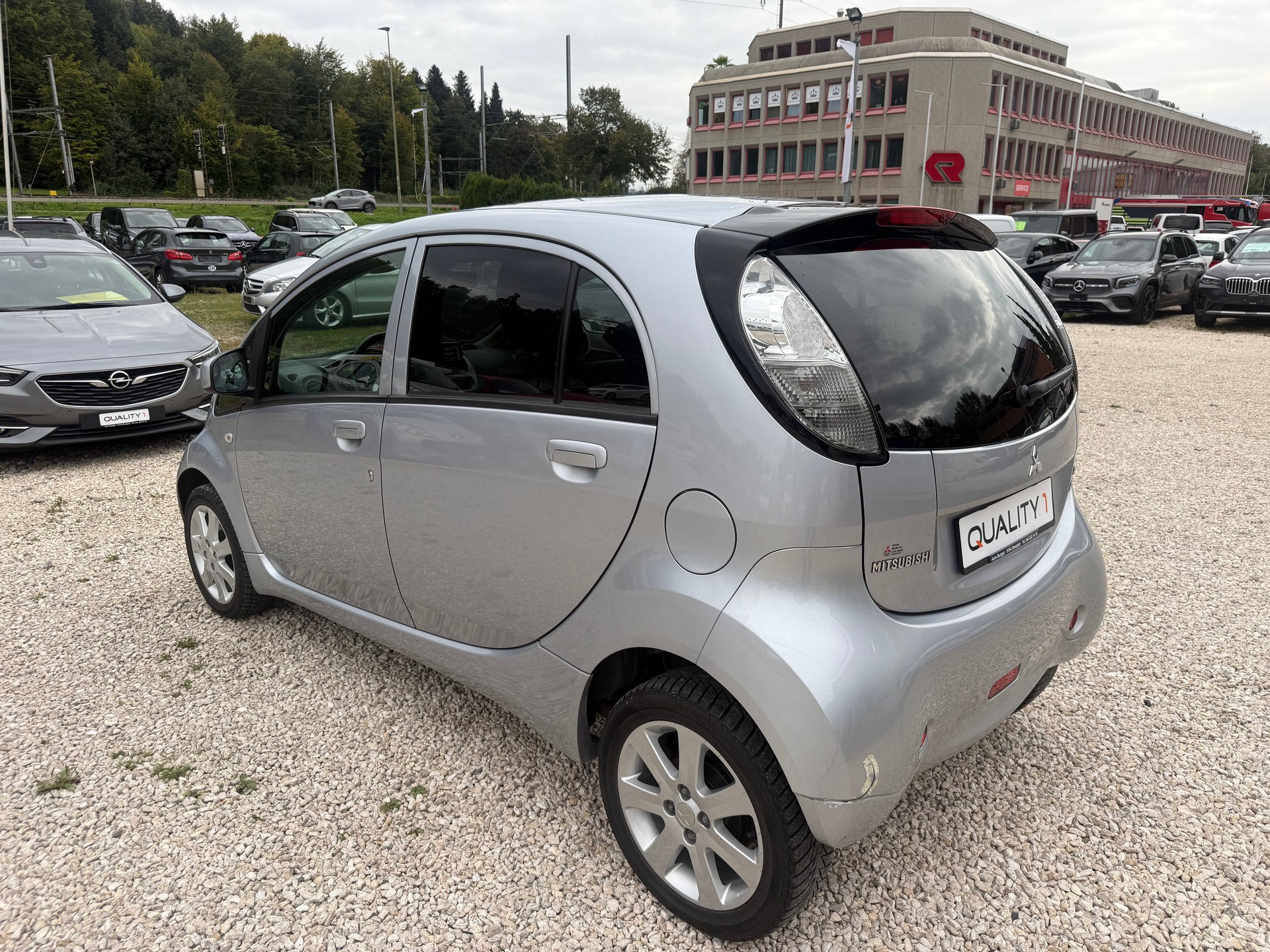 MITSUBISHI i MiEV-image-4