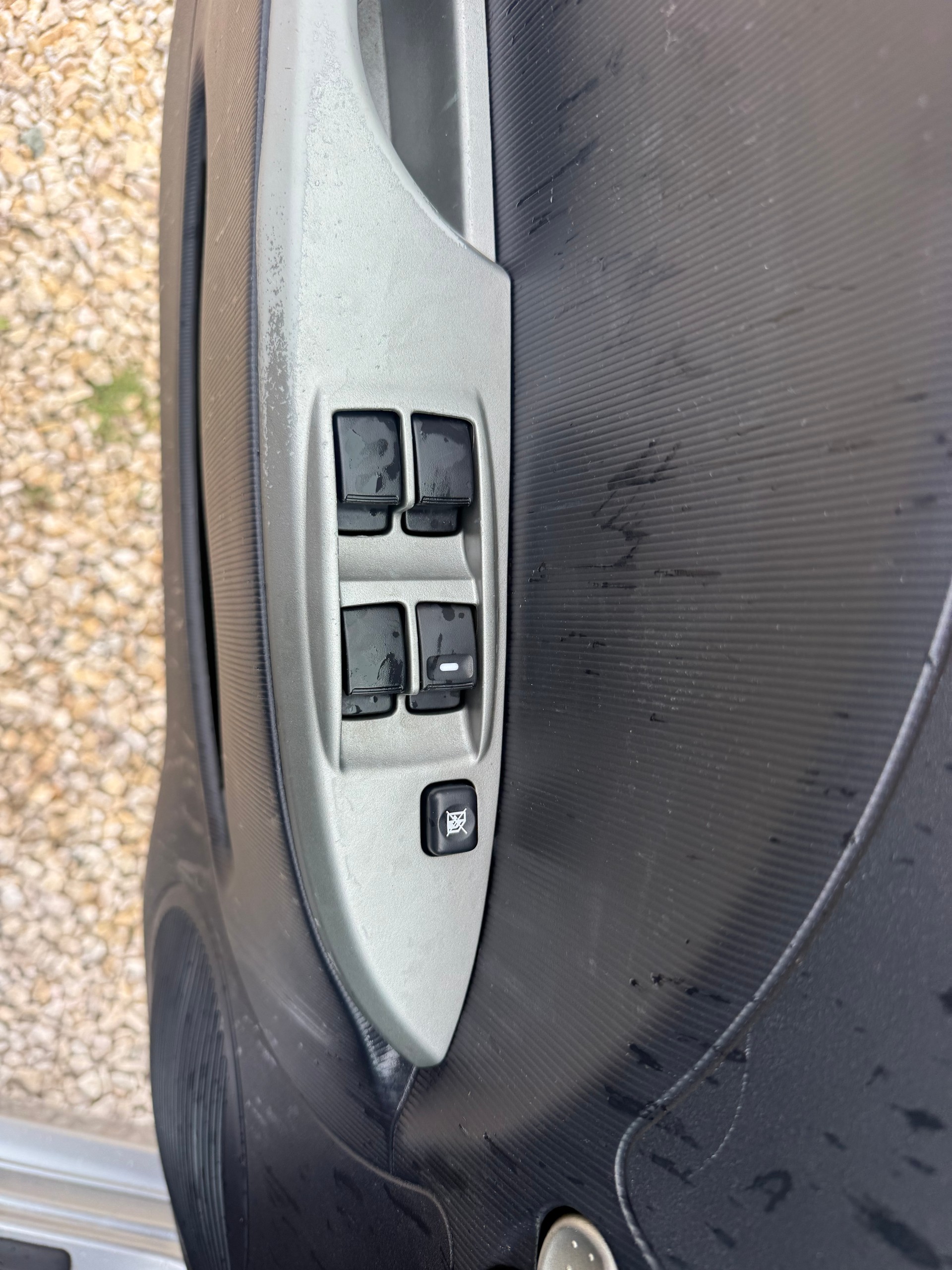 MITSUBISHI i MiEV-image-8