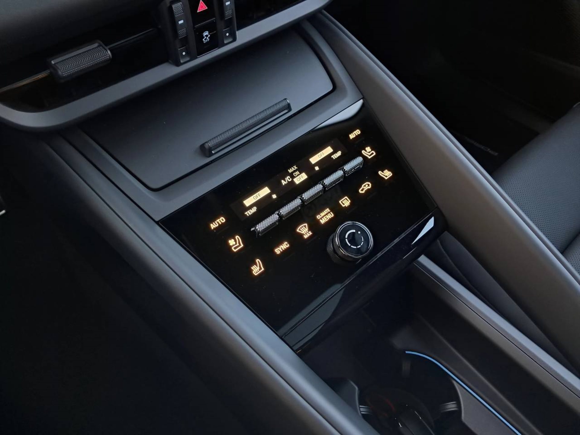 PORSCHE Macan 4-image-27