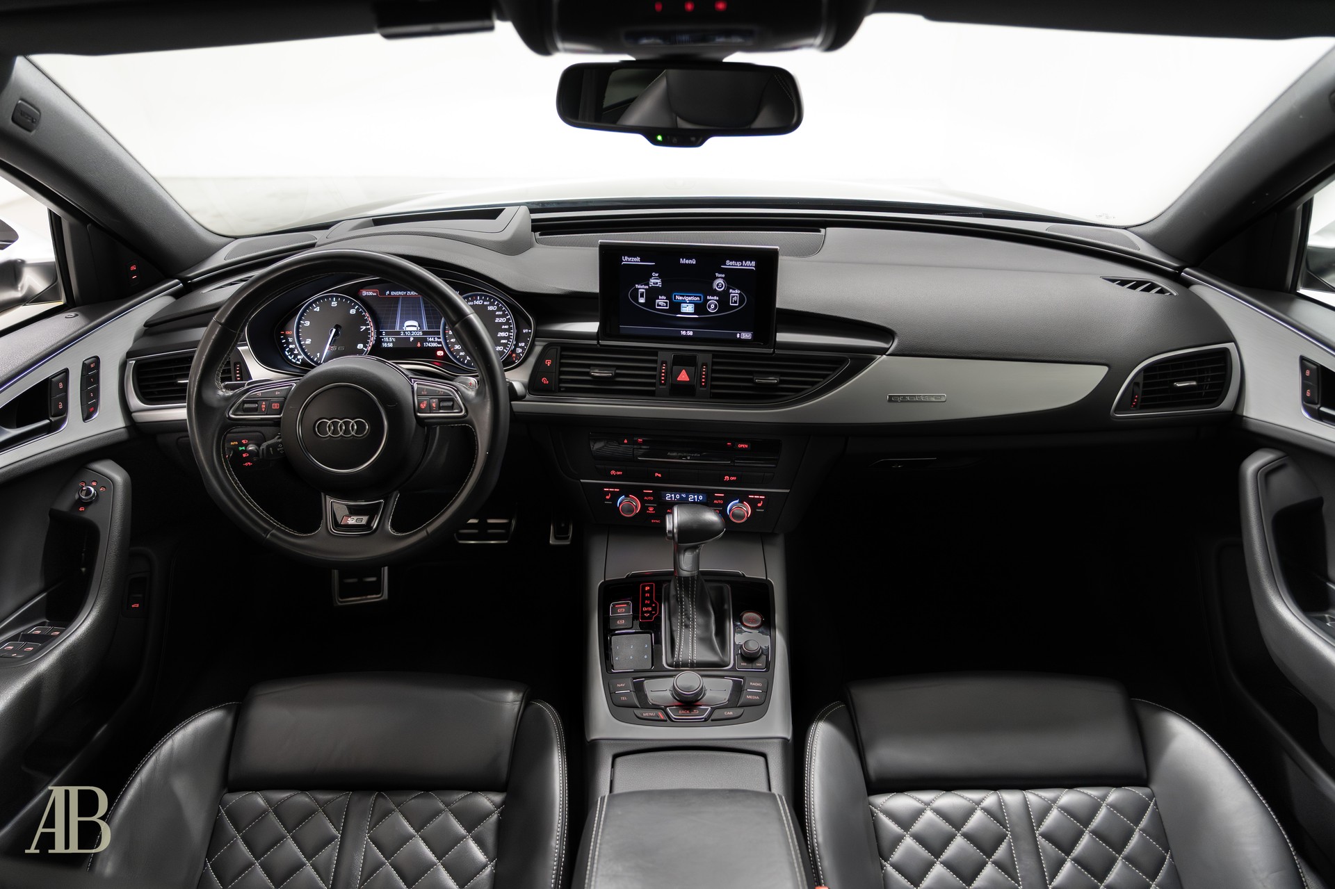 AUDI S6 Avant 4.0 TFSI V8 quattro S-tronic-image-12