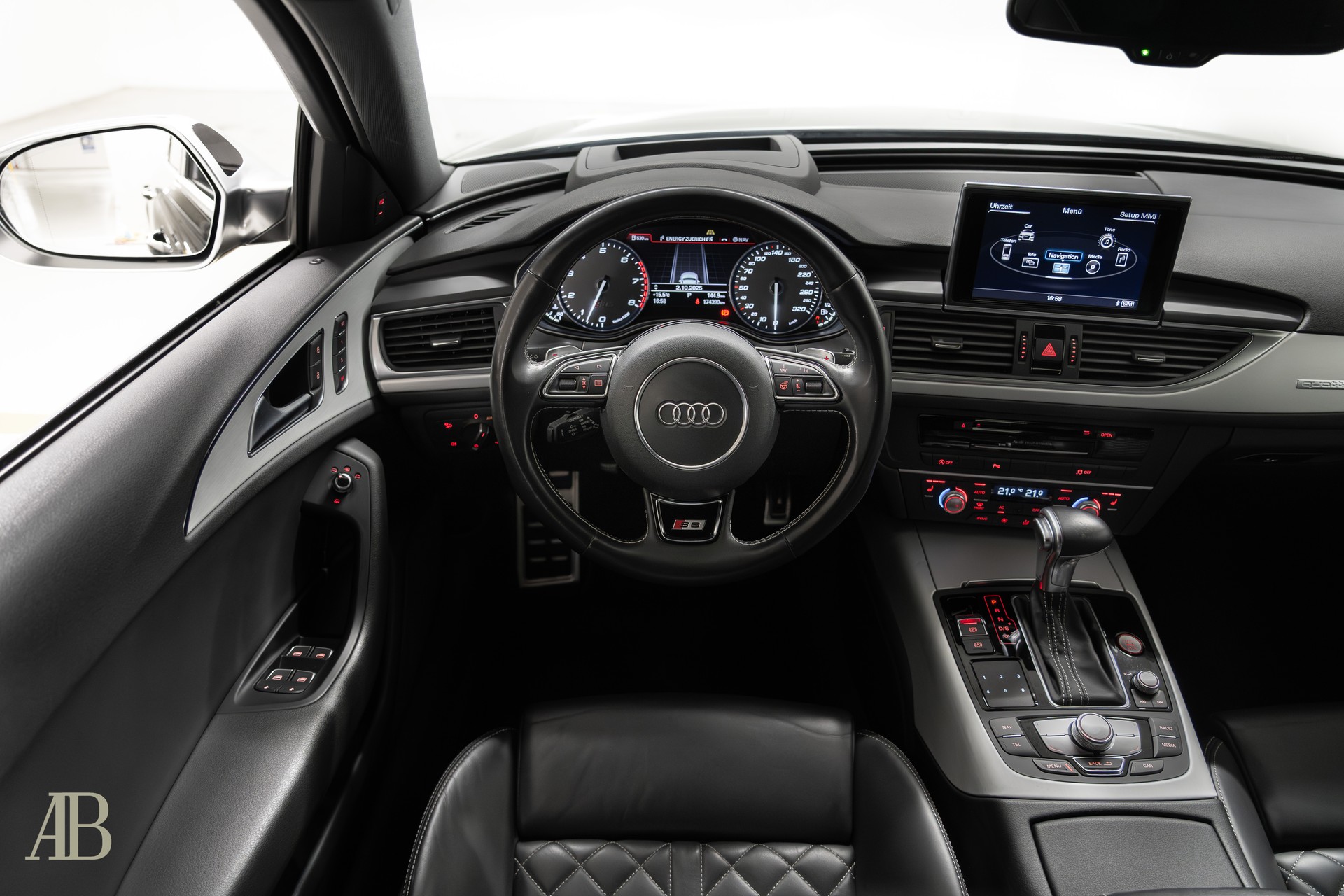 AUDI S6 Avant 4.0 TFSI V8 quattro S-tronic-image-11