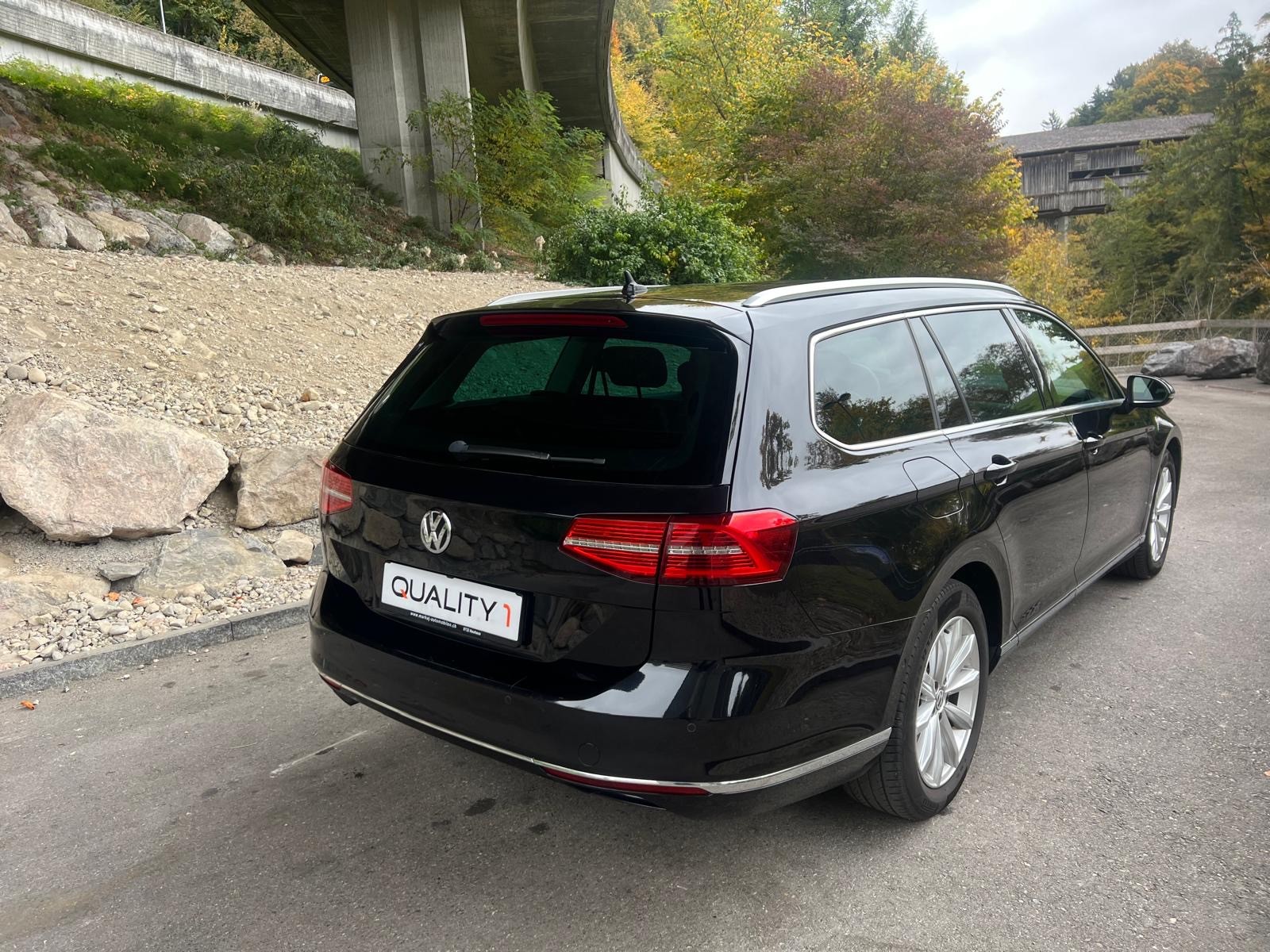 VW Passat 2.0 TDI BMT Comfortline DSG 4Motion-image-4