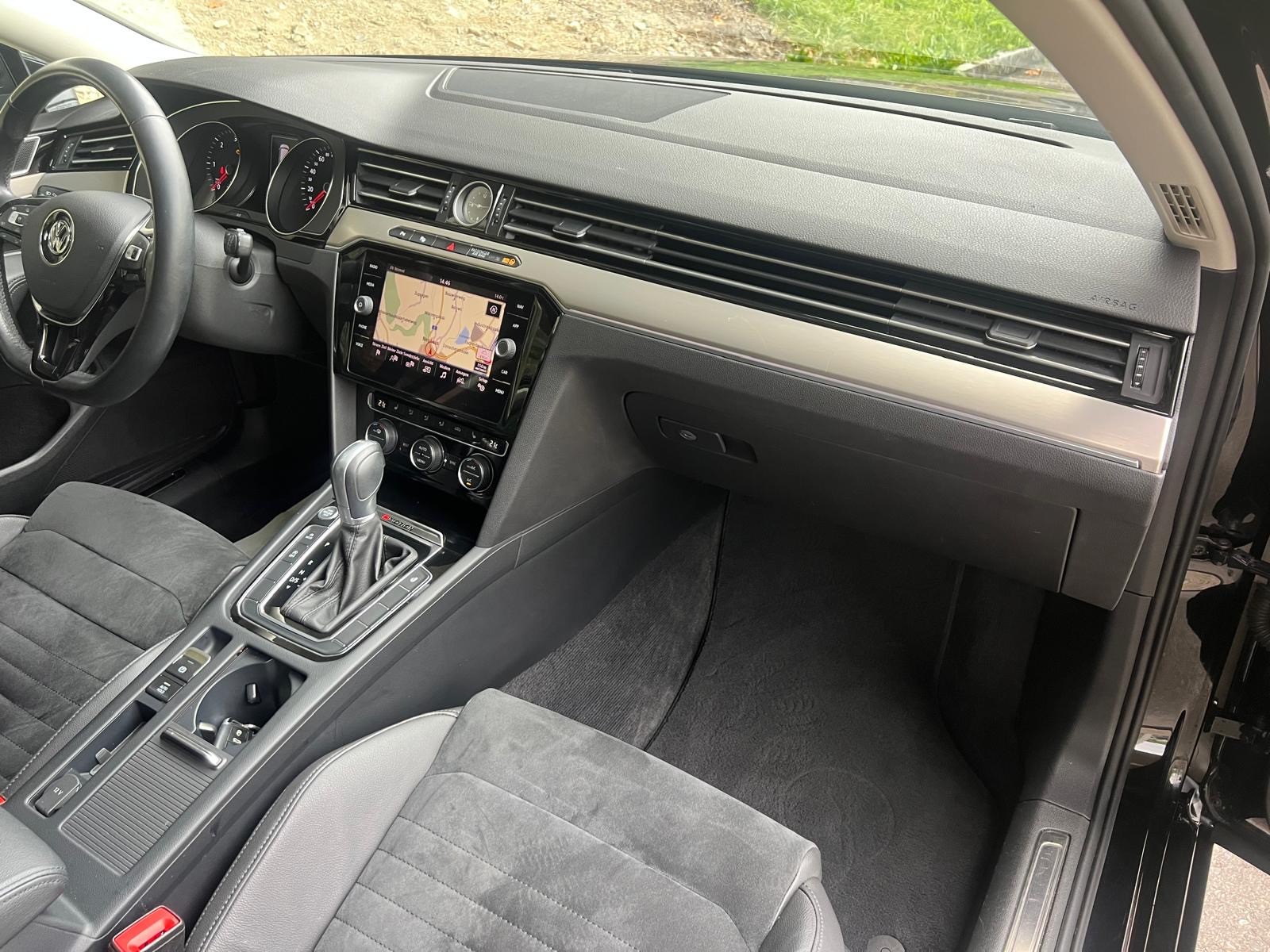 VW Passat 2.0 TDI BMT Comfortline DSG 4Motion-image-8