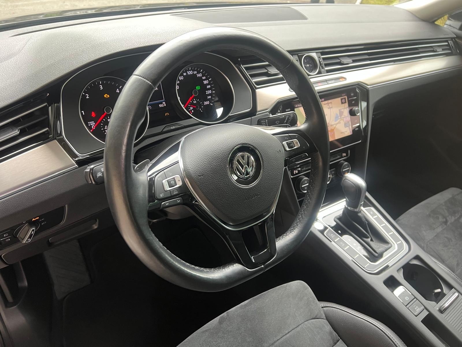 VW Passat 2.0 TDI BMT Comfortline DSG 4Motion-image-6