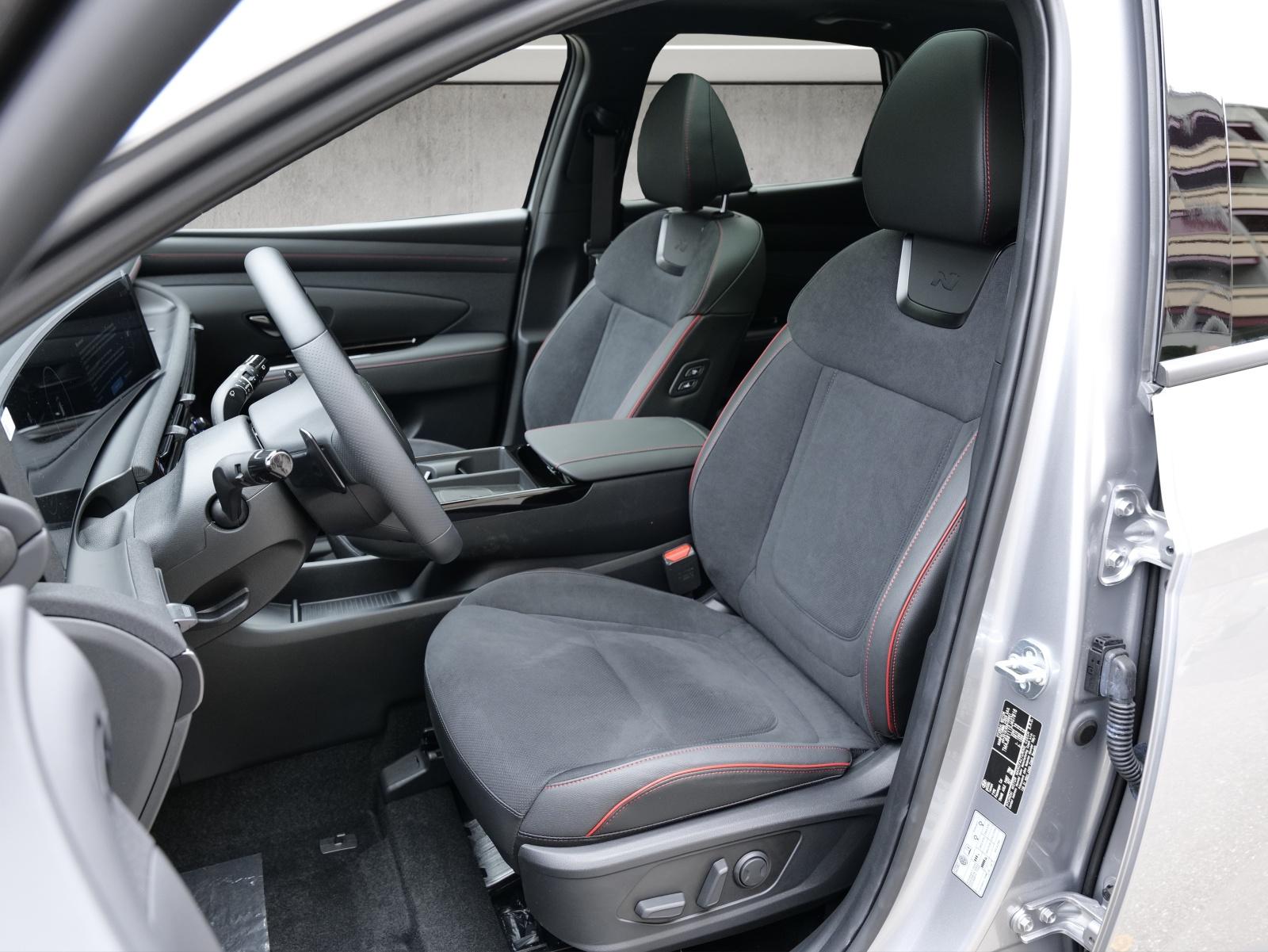 HYUNDAI Tucson 1.6 T-GDi HEV N-Line LUX.pack 4WD-image-6