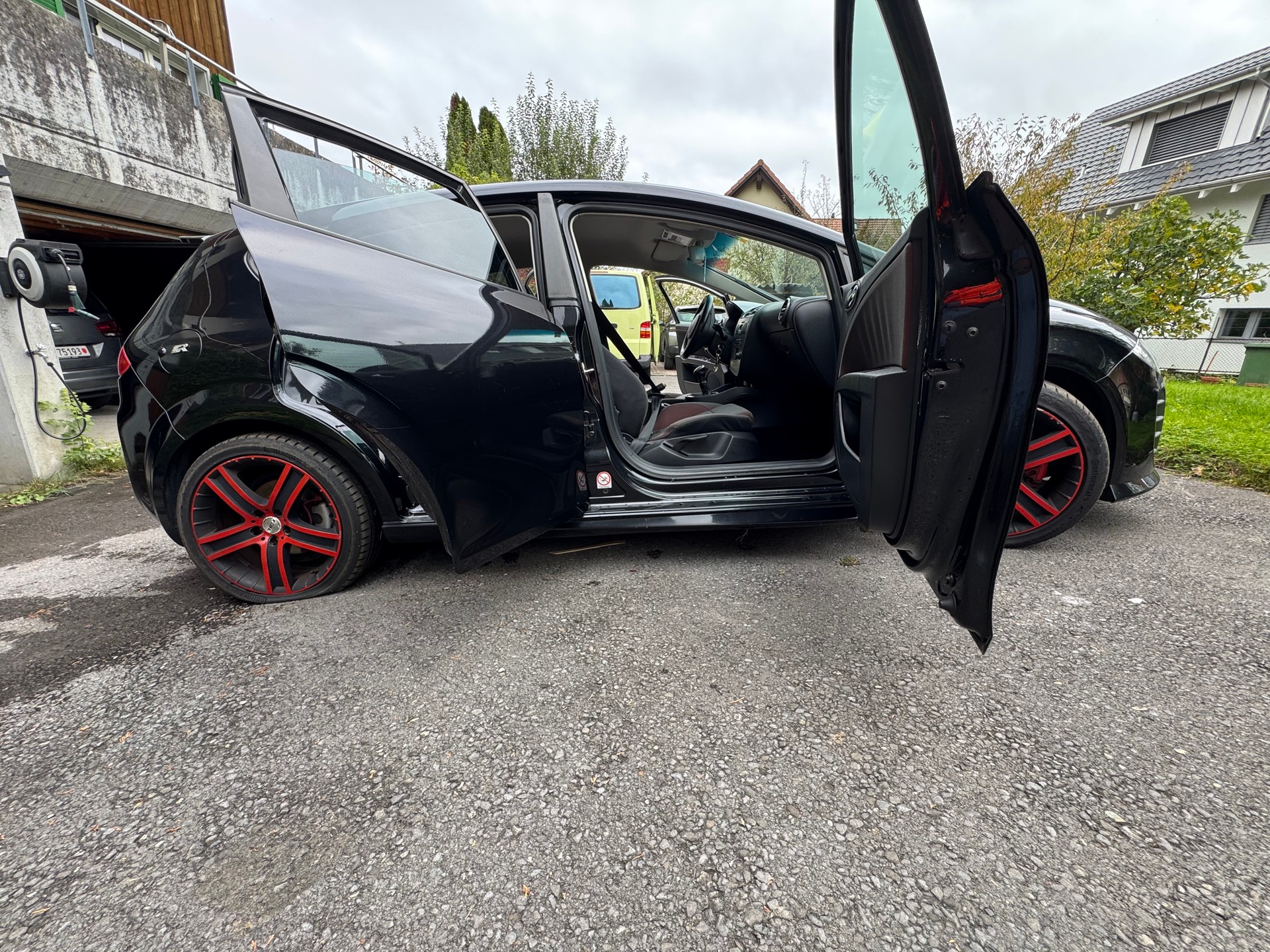 SEAT Leon 2.0 FSI T Radical-image-5