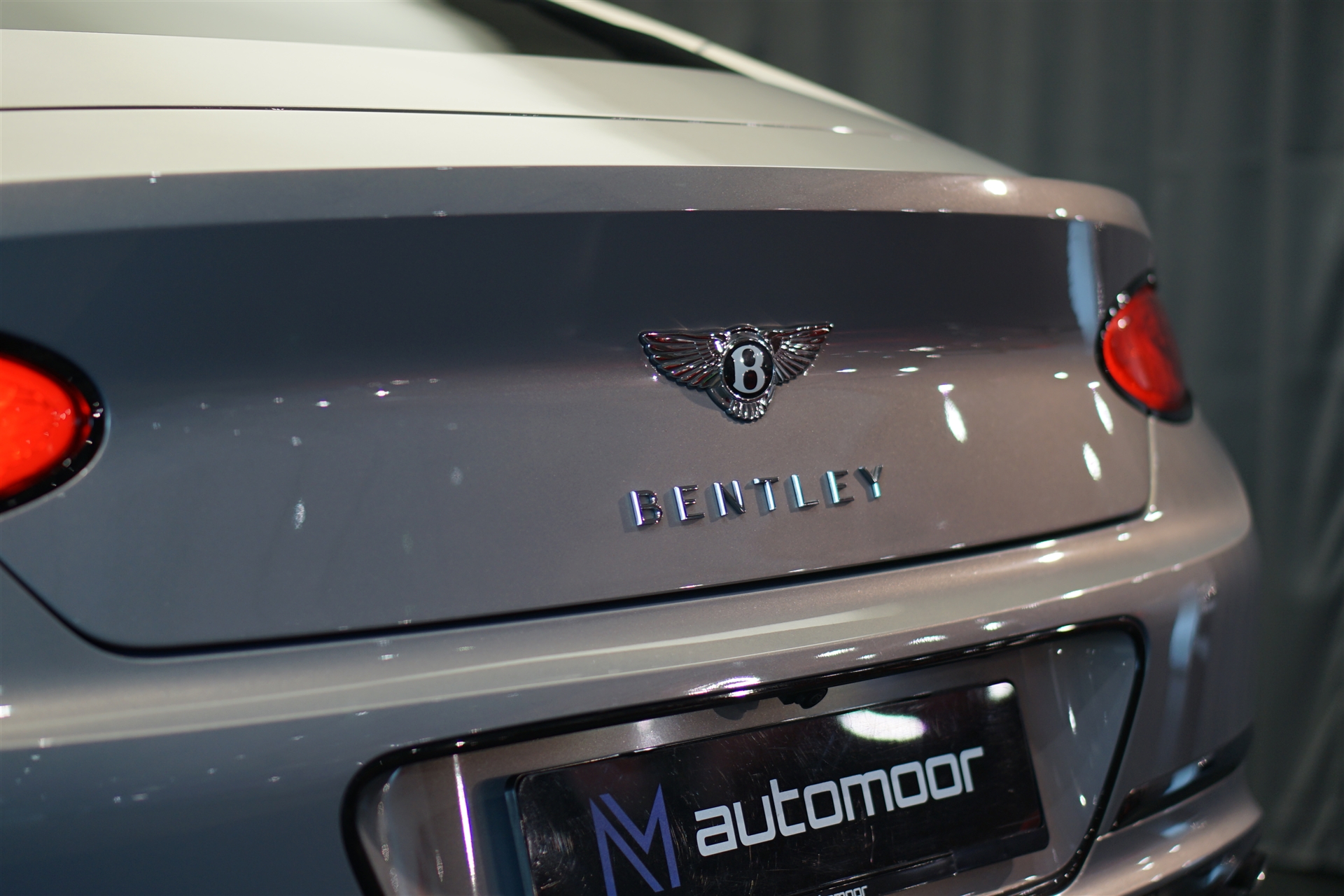 BENTLEY Continental GT 4.0 V8 *Naim* *Touring Spec* *Panoramadach*-image-13
