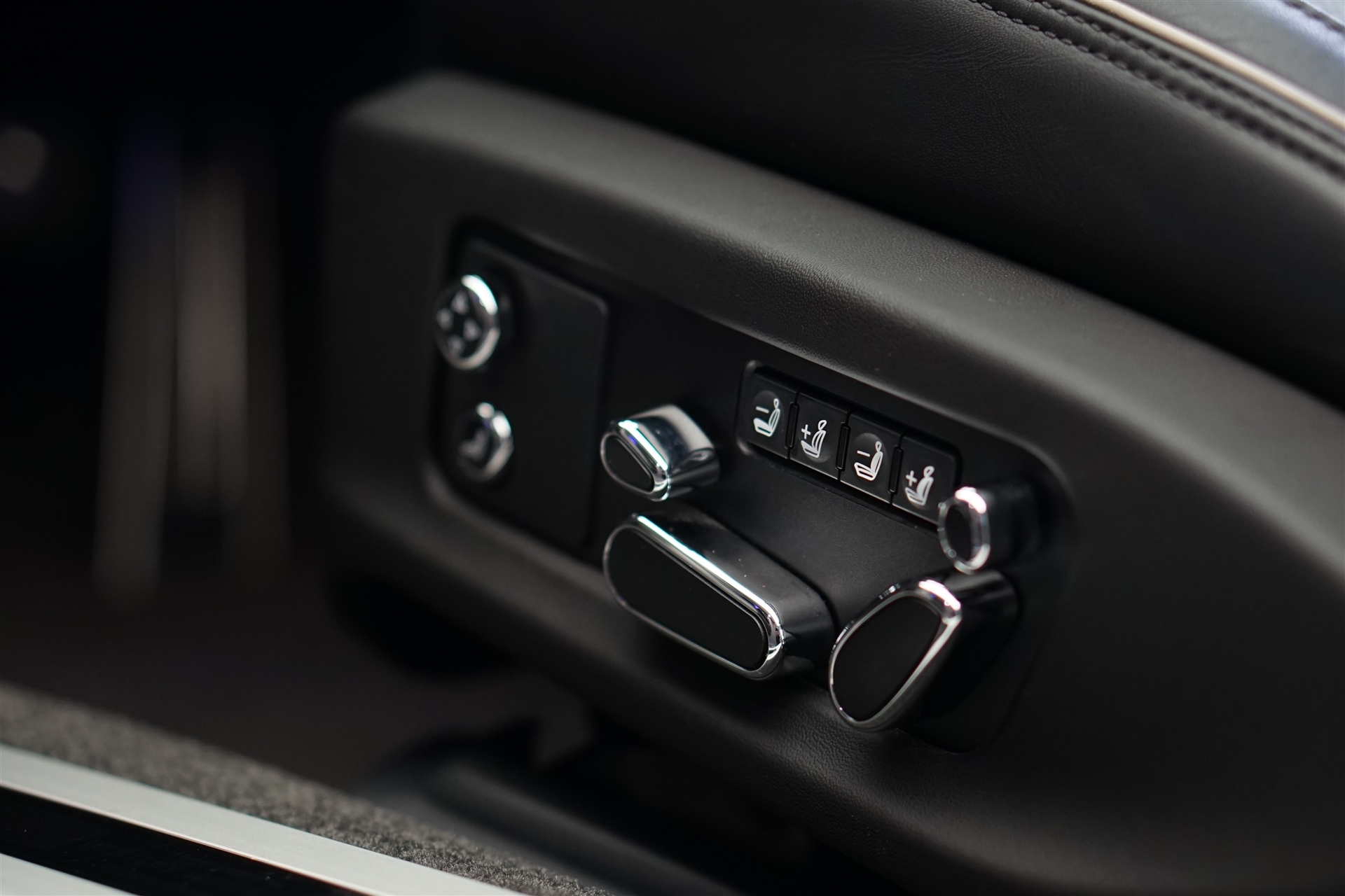 BENTLEY Continental GT 4.0 V8 *Naim* *Touring Spec* *Panoramadach*-image-28