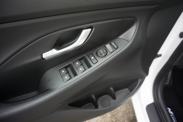 HYUNDAI i30 W 1.5 T-GDi N LineDCT-image-12