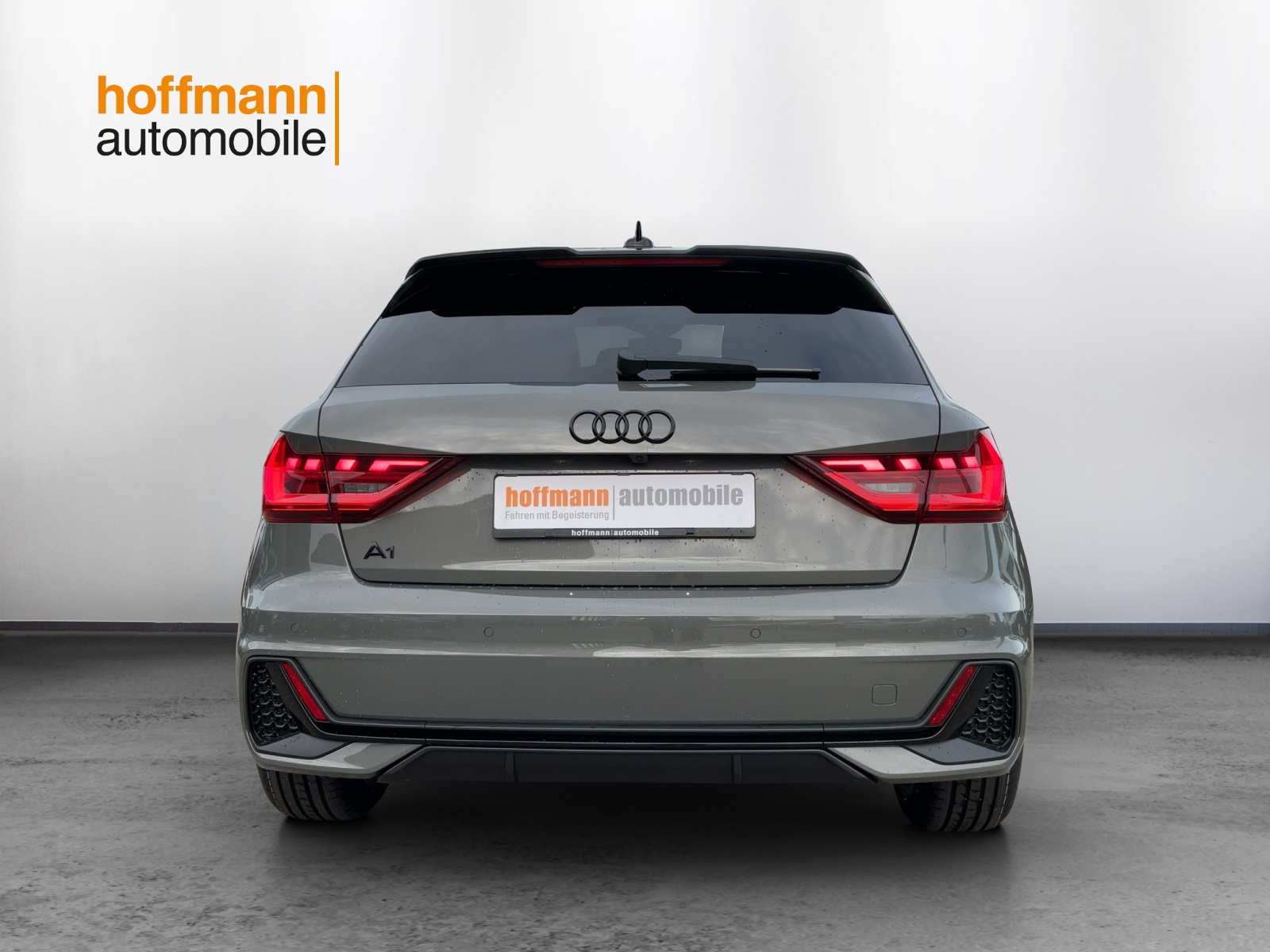 AUDI A1 Sportback 35 TFSI S Line S-tronic-image-4